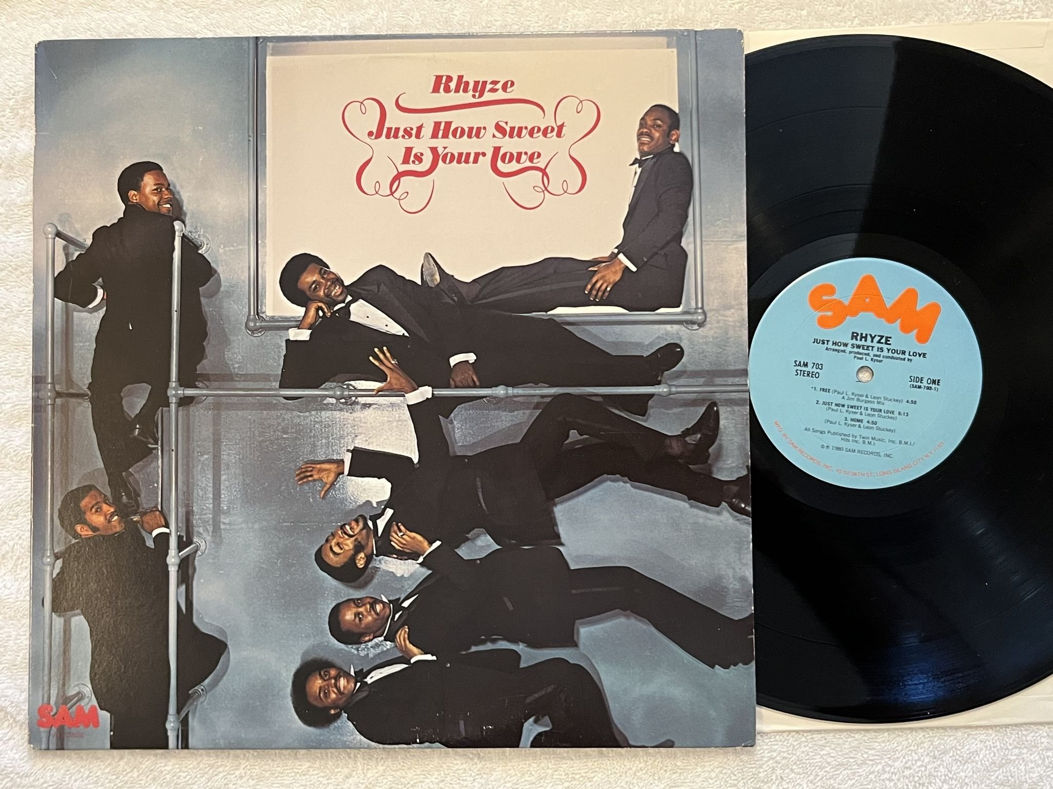 Omslagsbild för skivan RHYZE just how swwet is your love LP -80 US SAM 703