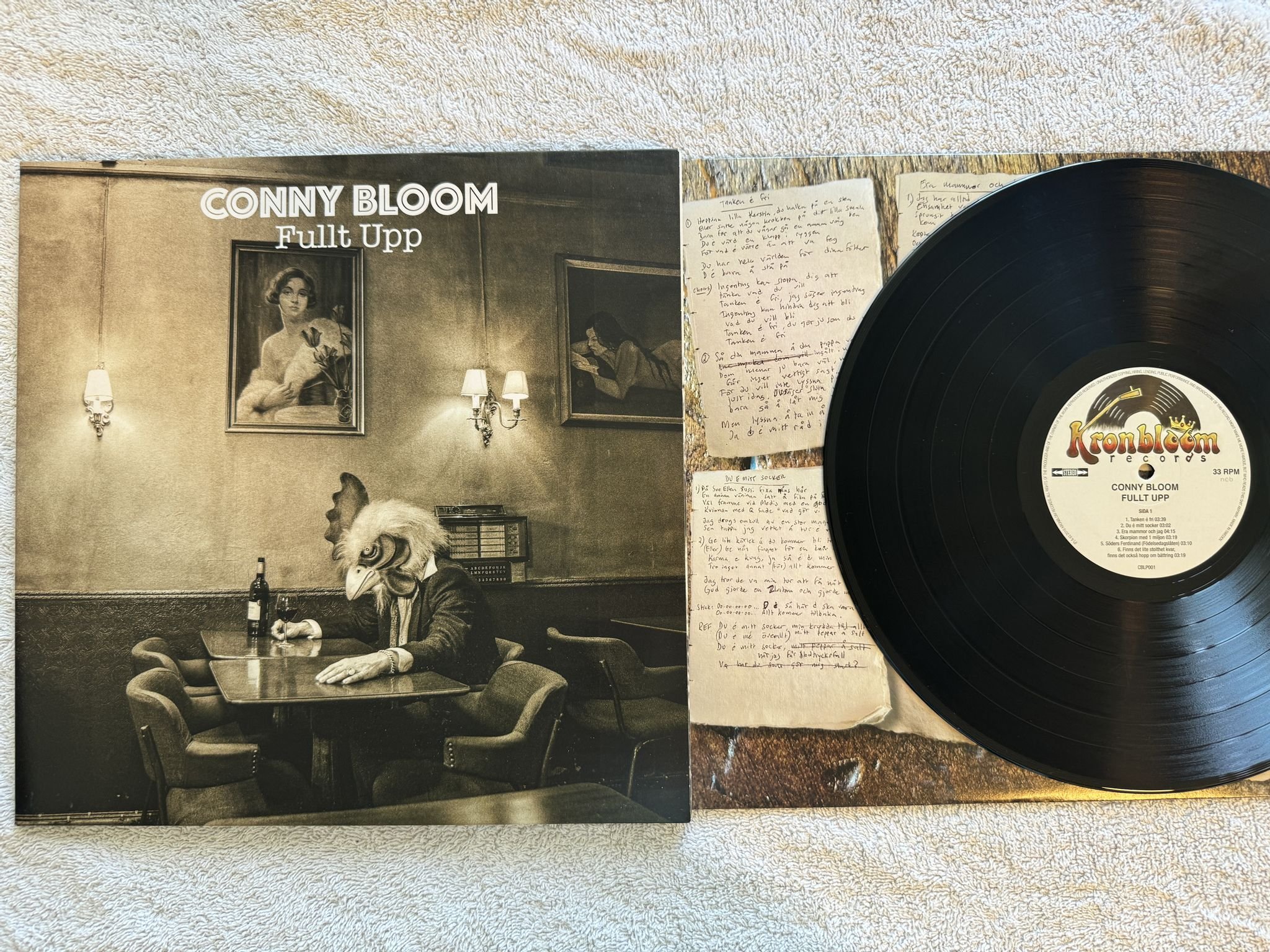 Omslagsbild för skivan CONNY BLOOM Fullt Upp LP 2016 kronblom cblp001