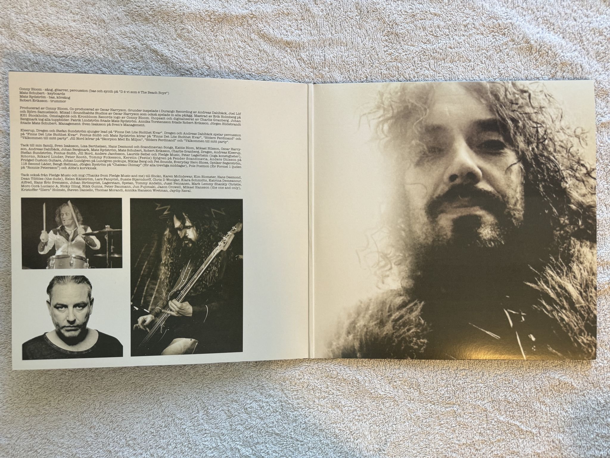 Omslagsbild för skivan CONNY BLOOM Fullt Upp LP 2016 kronblom cblp001