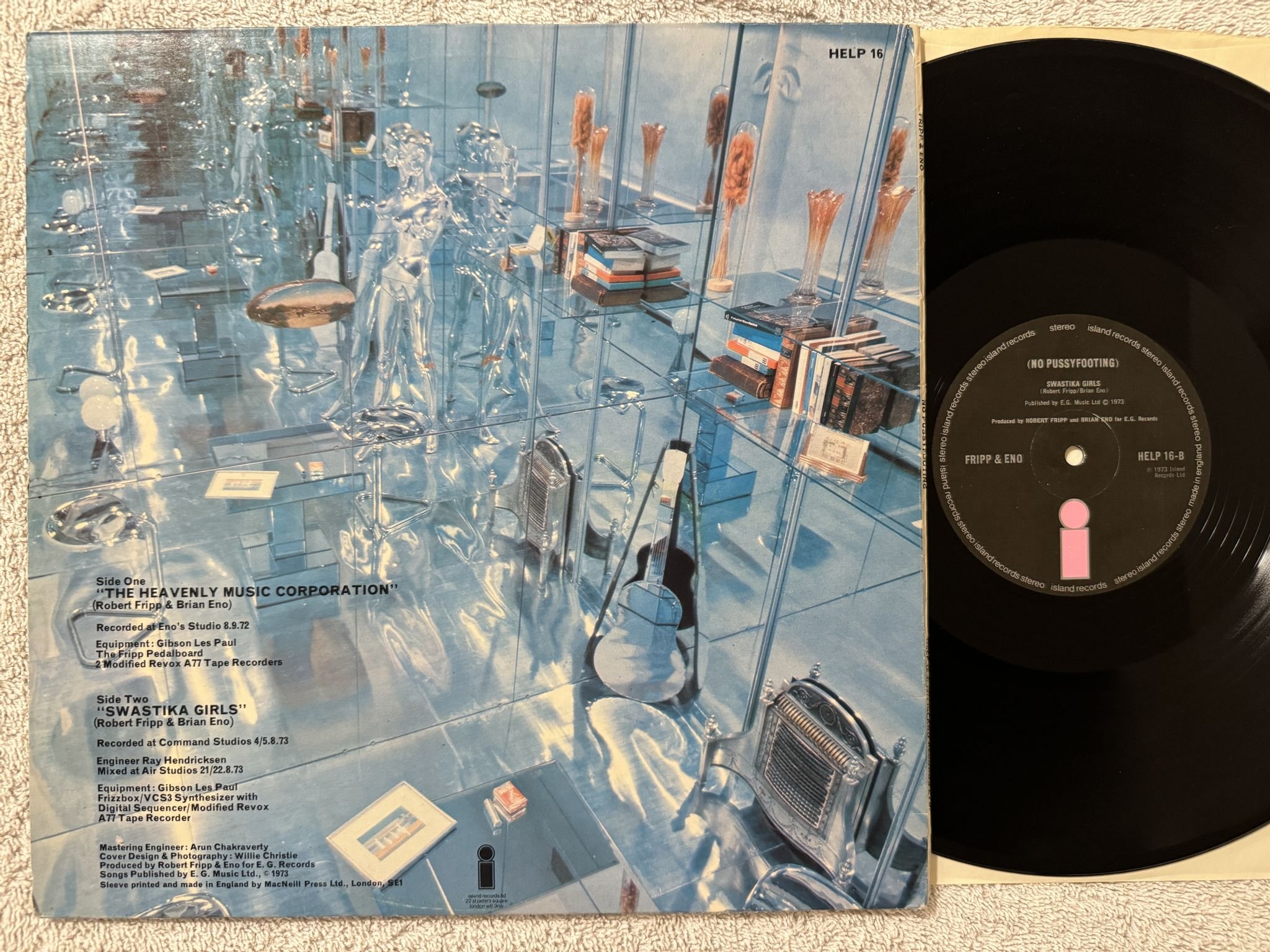 Omslagsbild för skivan FRIPP & ENO No Pussyfooting) LP -73 UK ISLAND HELP 16 *** AMBIENT ***