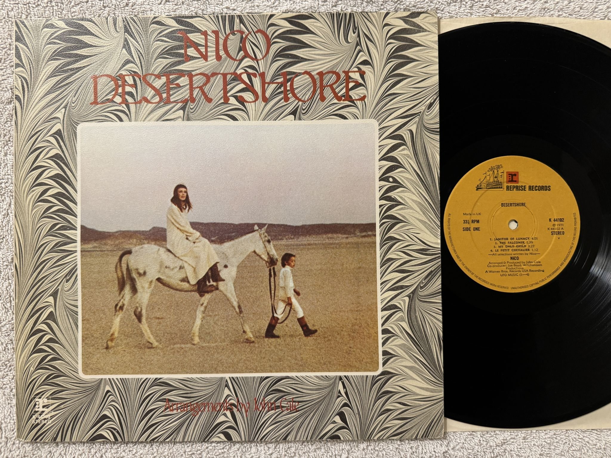 Omslagsbild för skivan NICO desershore LP -70/72 UK reprise K 44102 ** AVANTGARDE **