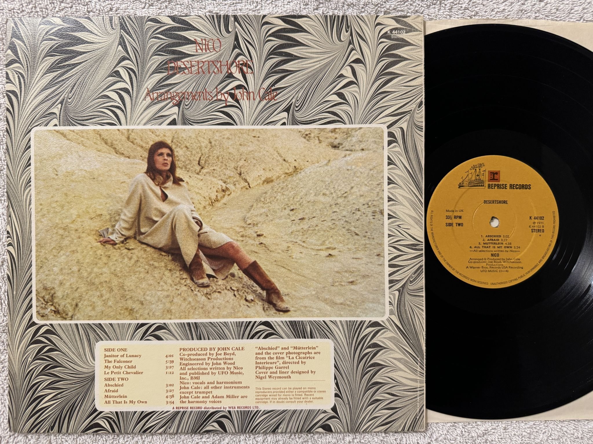 Omslagsbild för skivan NICO desershore LP -70/72 UK reprise K 44102 ** AVANTGARDE **