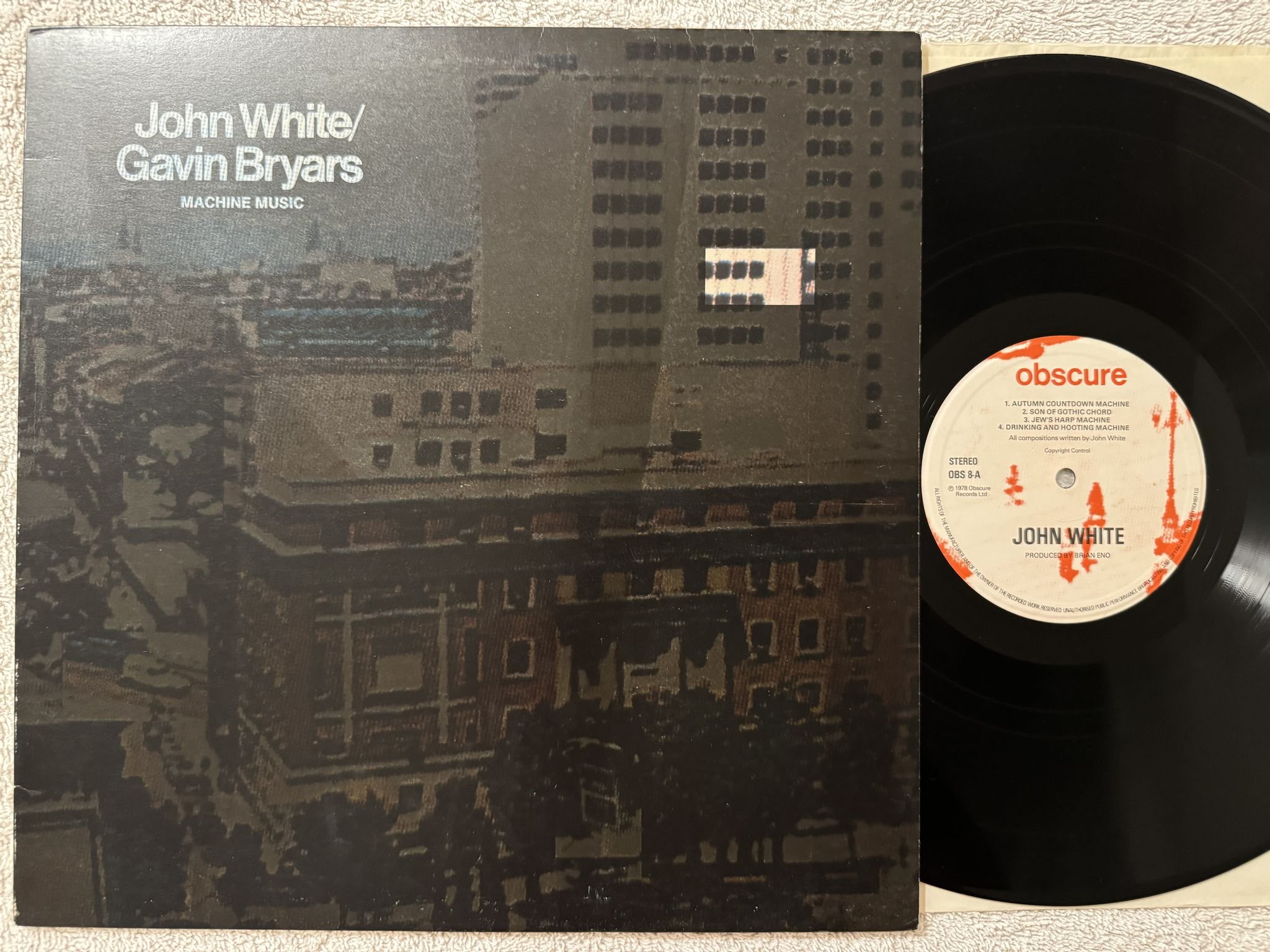 Omslagsbild för skivan John White / Gavin Bryars – Machine Music LP -78 UK OBSCURE 8