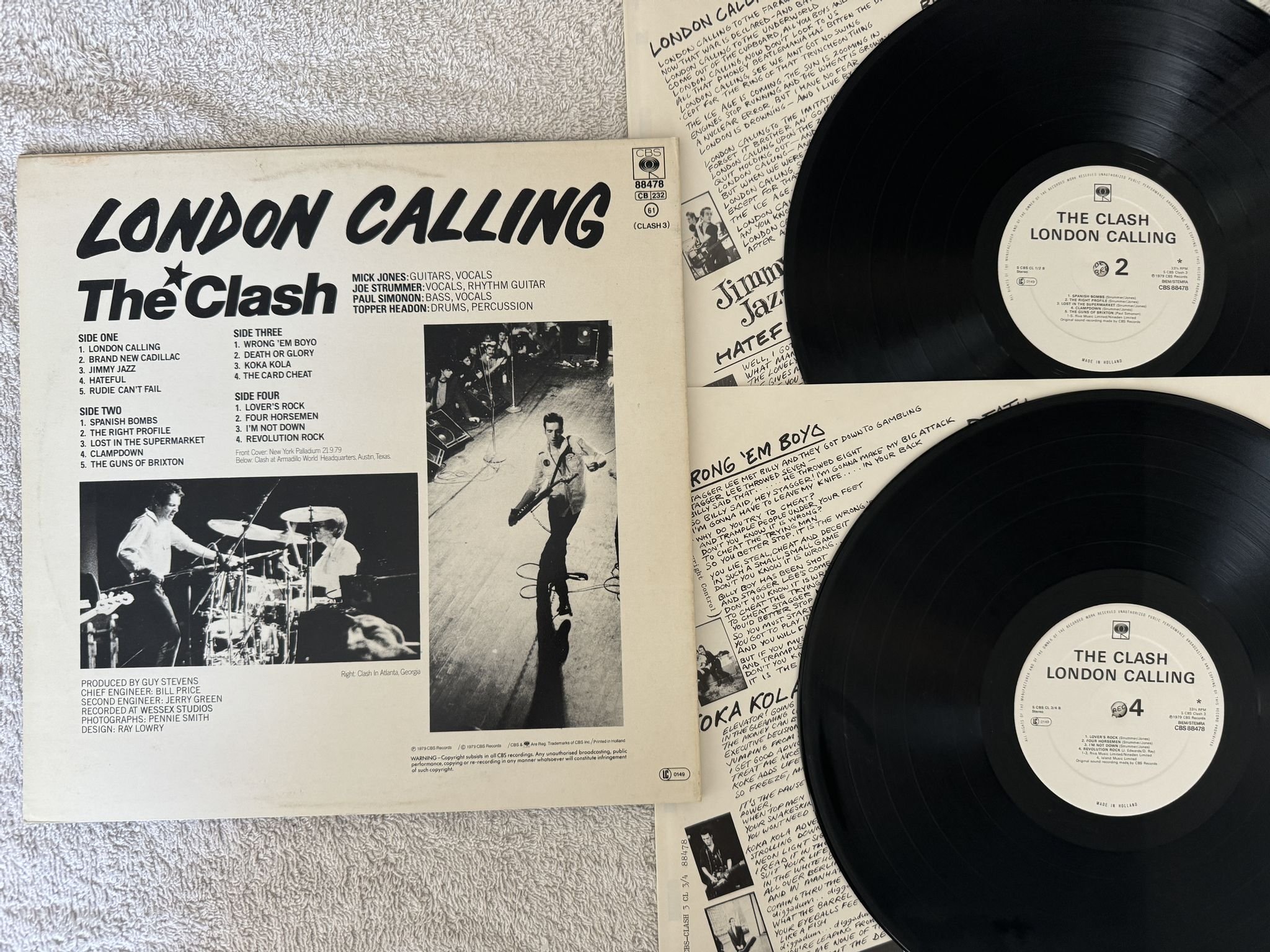 Omslagsbild för skivan THE CLASH London calling 2xLP -79 Hol CBS 88478