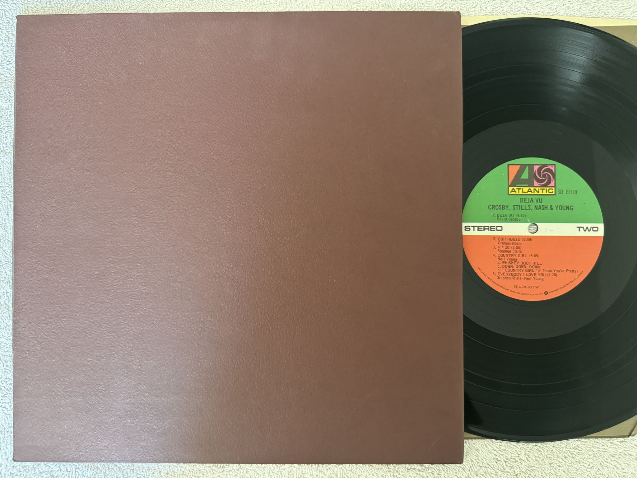 Omslagsbild för skivan CROSBY STILLS NASH & YOUNG deja vu LP US ATLANTIC SD 19118