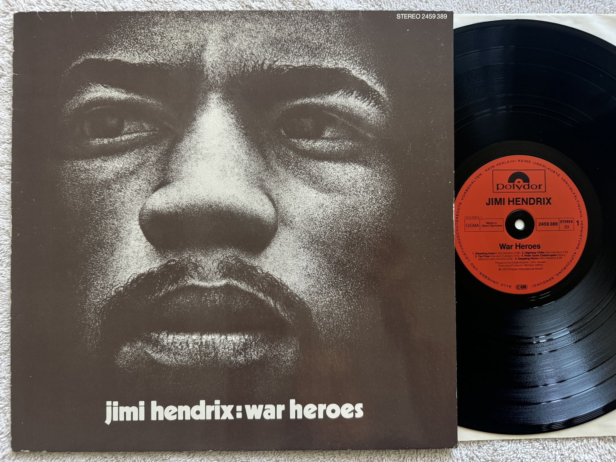 Omslagsbild för skivan JIMI HENDRIX war heroes LP re Ger POLYDOR 2459389