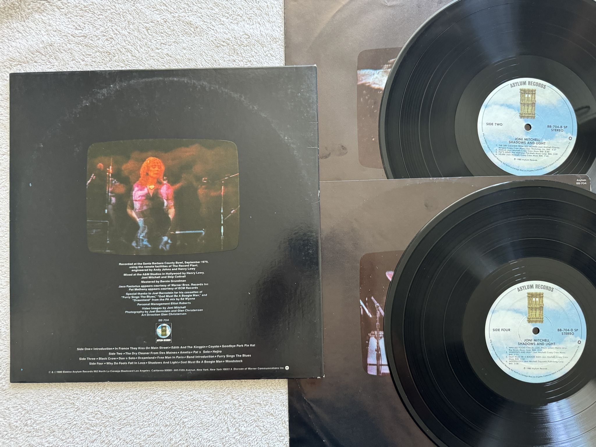 Omslagsbild för skivan JONI MITCHELL shadows and light 2xLP US ASYLUM BB-704 SP