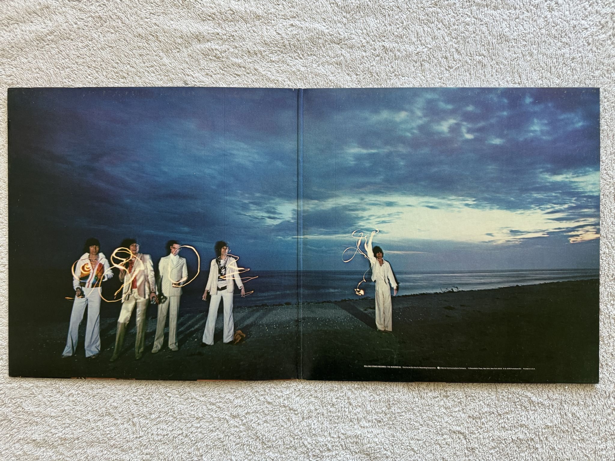 Omslagsbild för skivan THE ROLLING STONES black and blue LP -76 US COC 79104