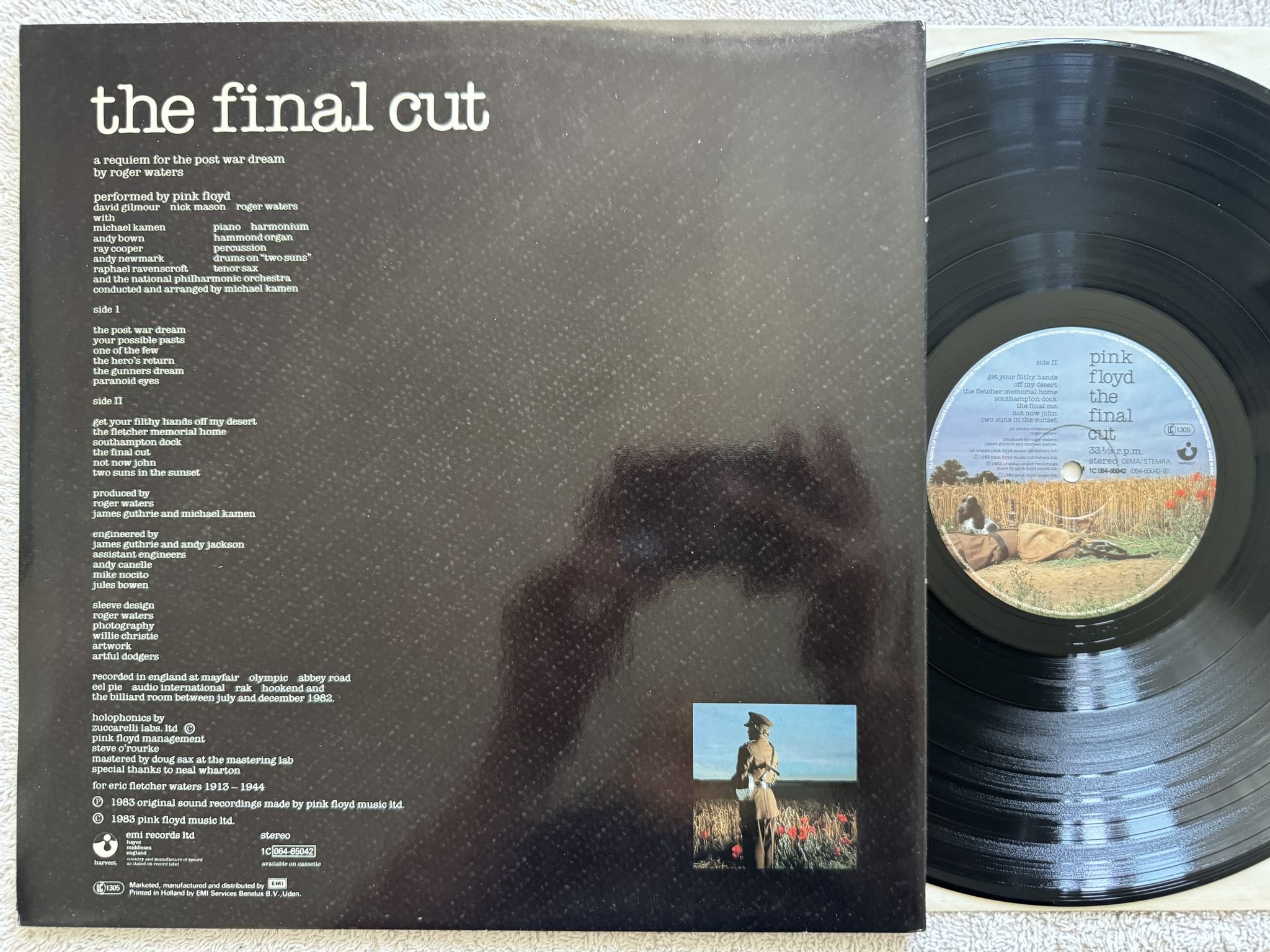 Omslagsbild för skivan PINK FLOYD final cut LP Ger -83 EMI / HARVEST 1C 064-65042