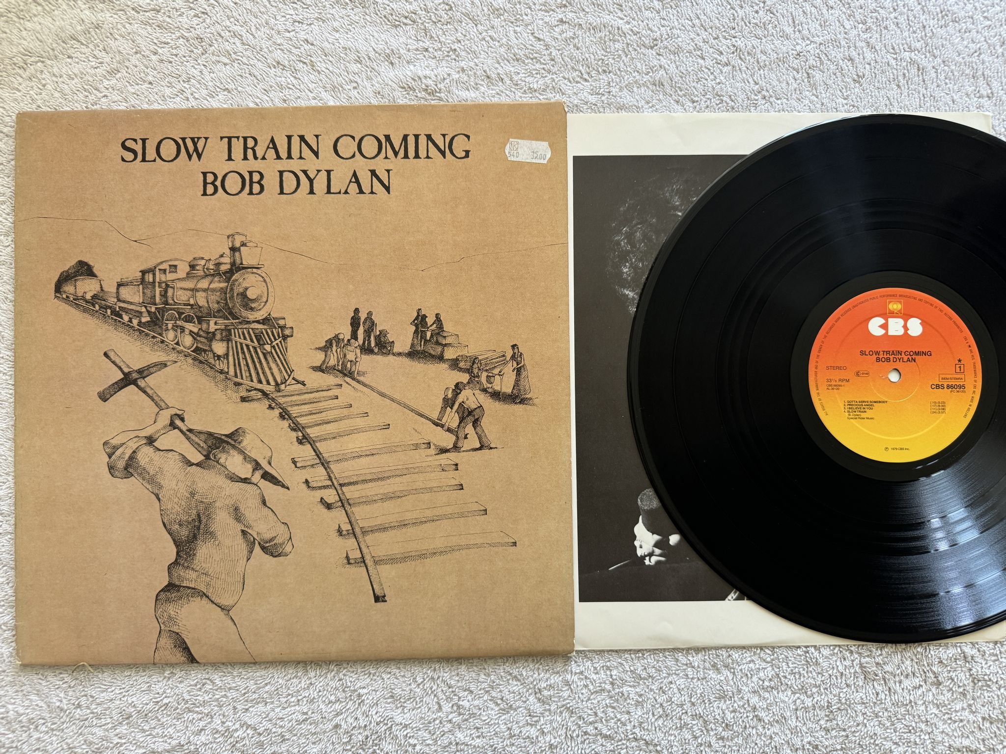 Omslagsbild för skivan BOB DYLAN slow train coming LP -79 Hol CBS 86095