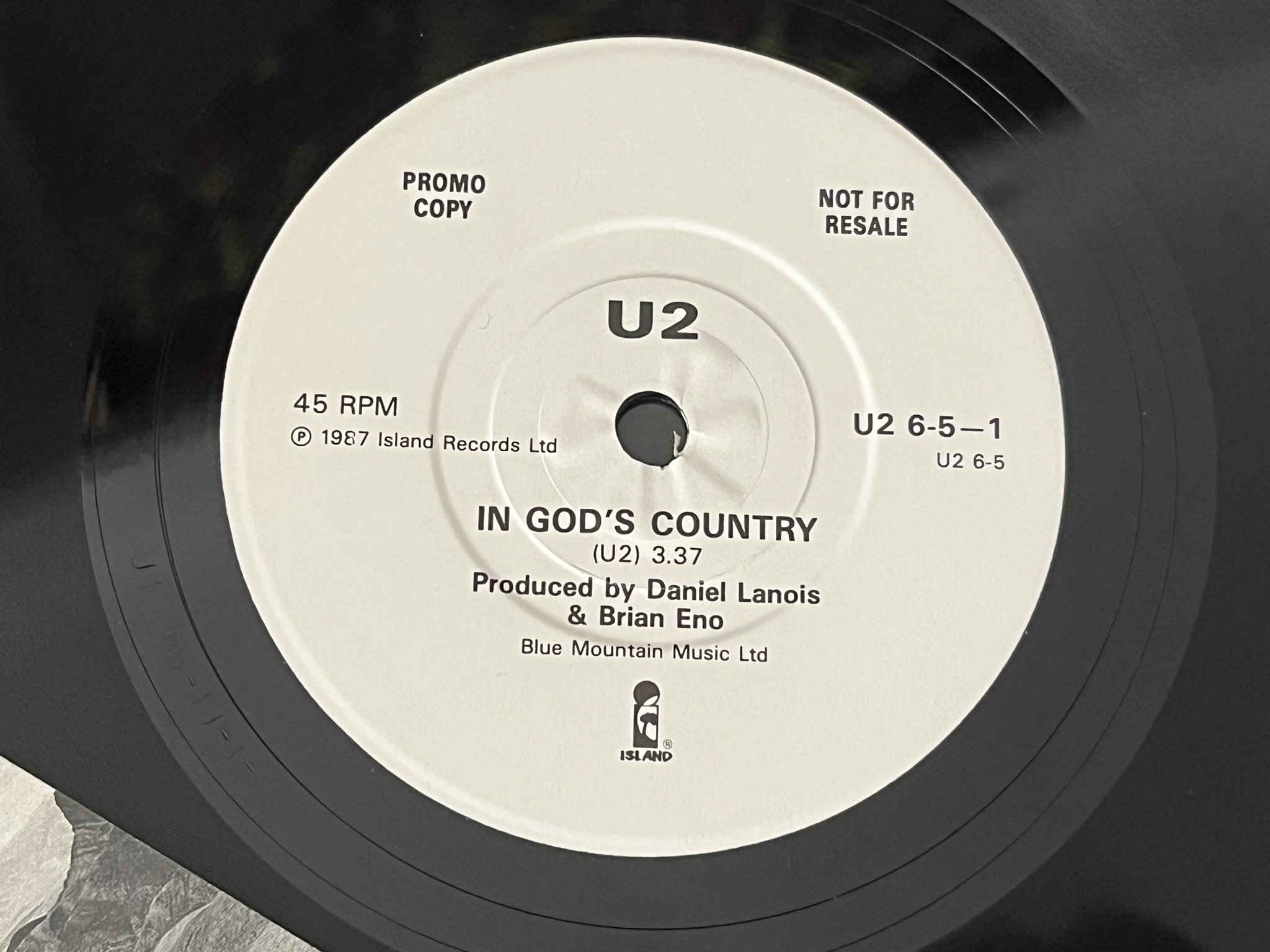 Omslagsbild för skivan U2 Joshua Tree 5x7"single BOX SET -87 UK ISLAND U2 6-1 ** MEGA RARE PROMO **