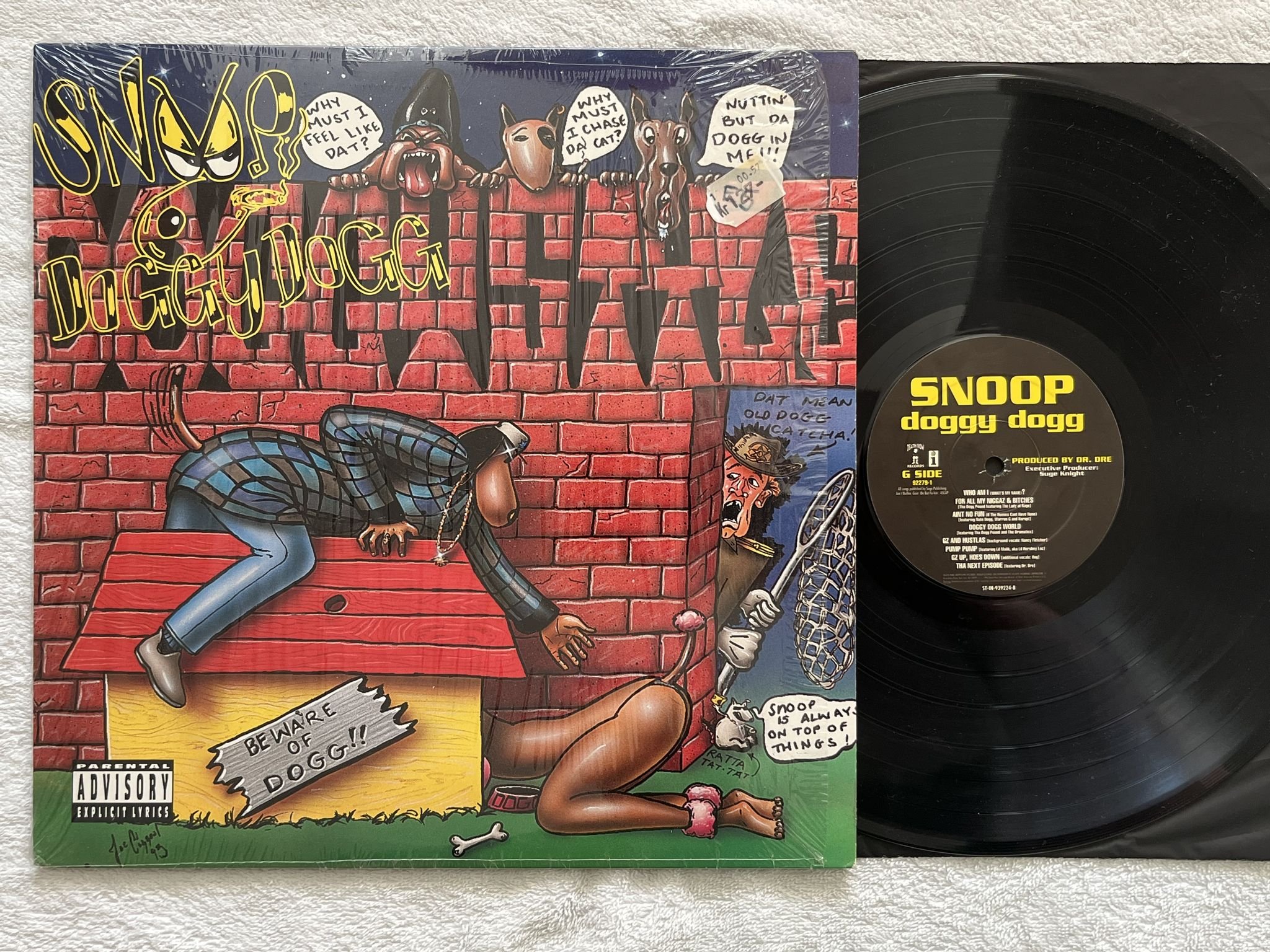 Omslagsbild för skivan SNOOP DOGGY DOGG doggystyle LP -93 US DEATH ROW 92279-1 ** Gz Up, Hoes Down **