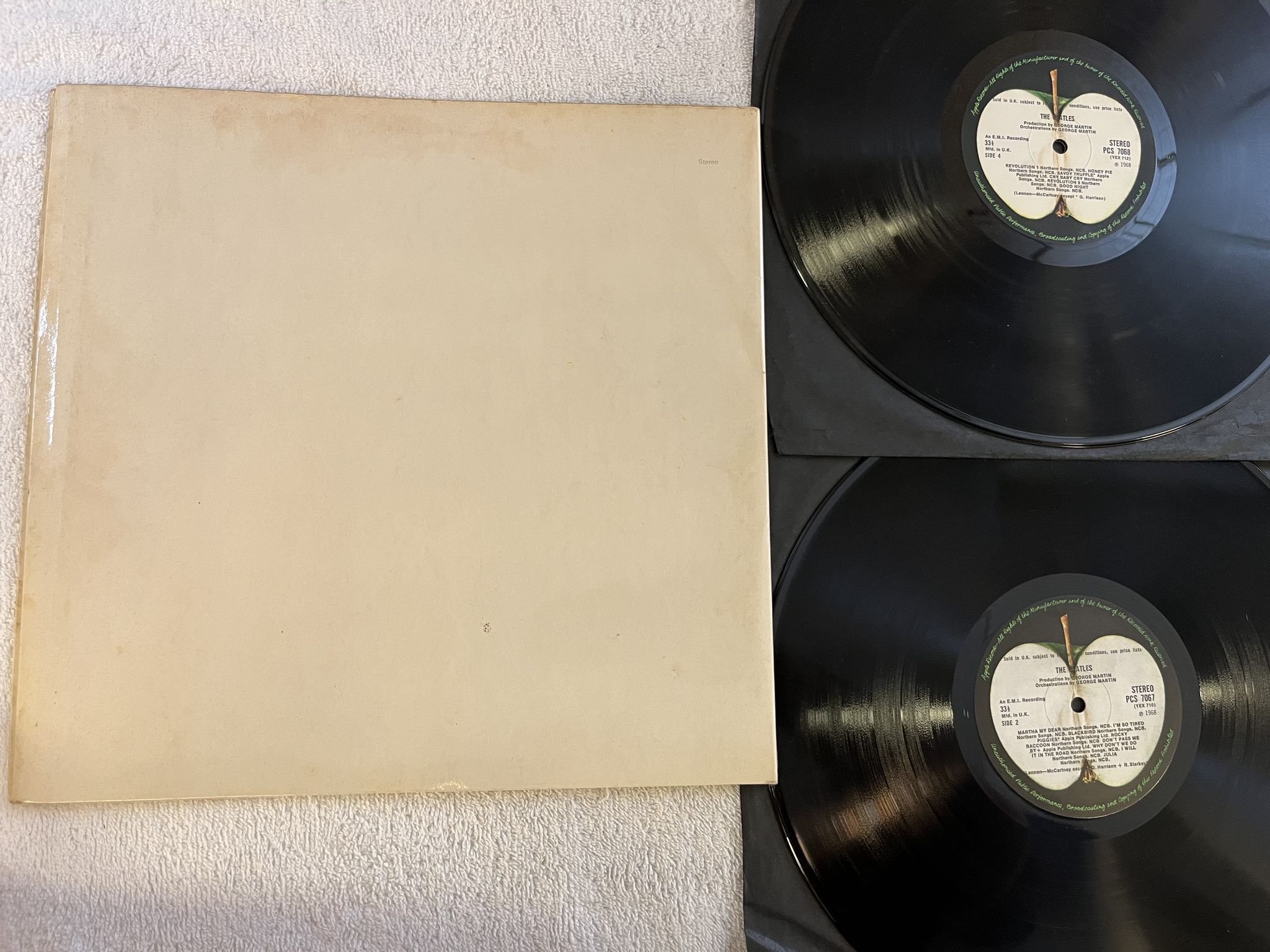 Omslagsbild för skivan THE BEATLES white album 2xLP -68 UK APPLE PCS 7067/8 ** Numbered #0251288 **