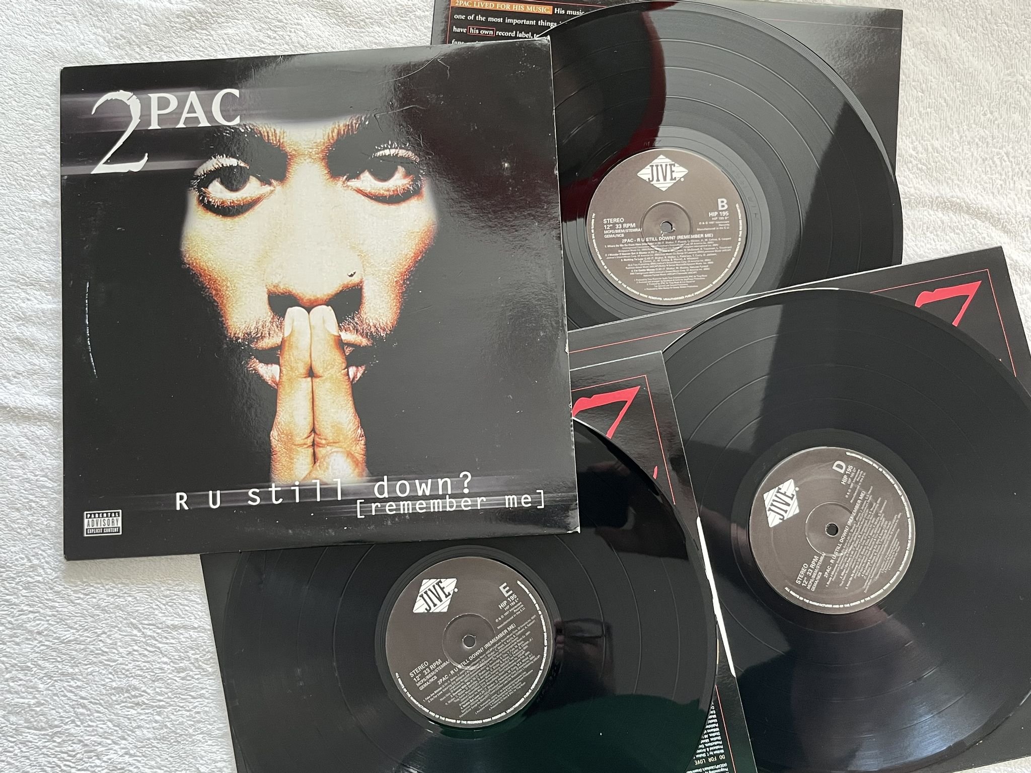 Omslagsbild för skivan 2PAC- R U Still Down? 3xLP eu JIVE HIP 195