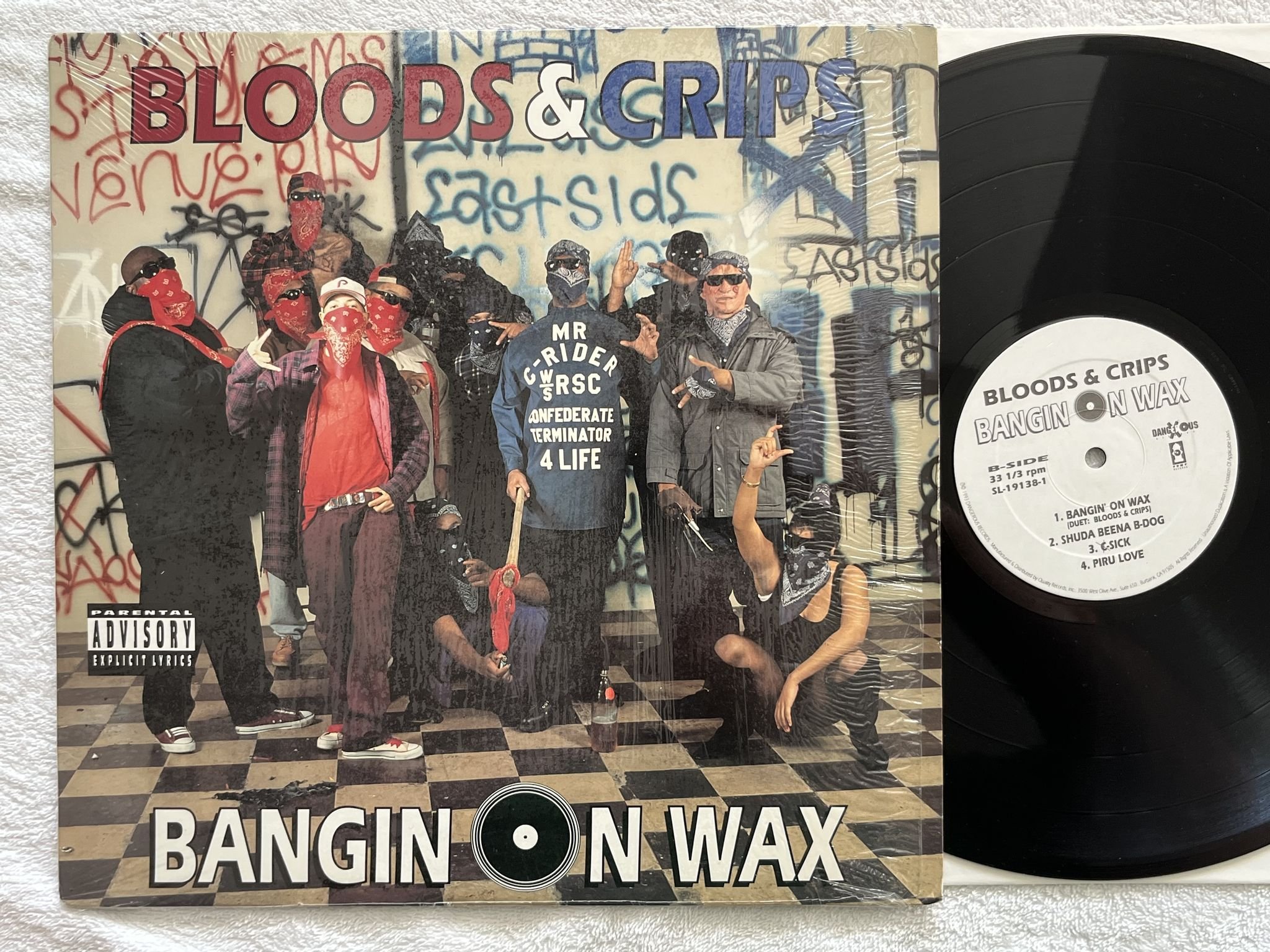 Omslagsbild för skivan BLOODS & CRIPS Bangin On Wax LP -93 US DANGEROUS SL-19138-1 ** RARE G-FUNK **