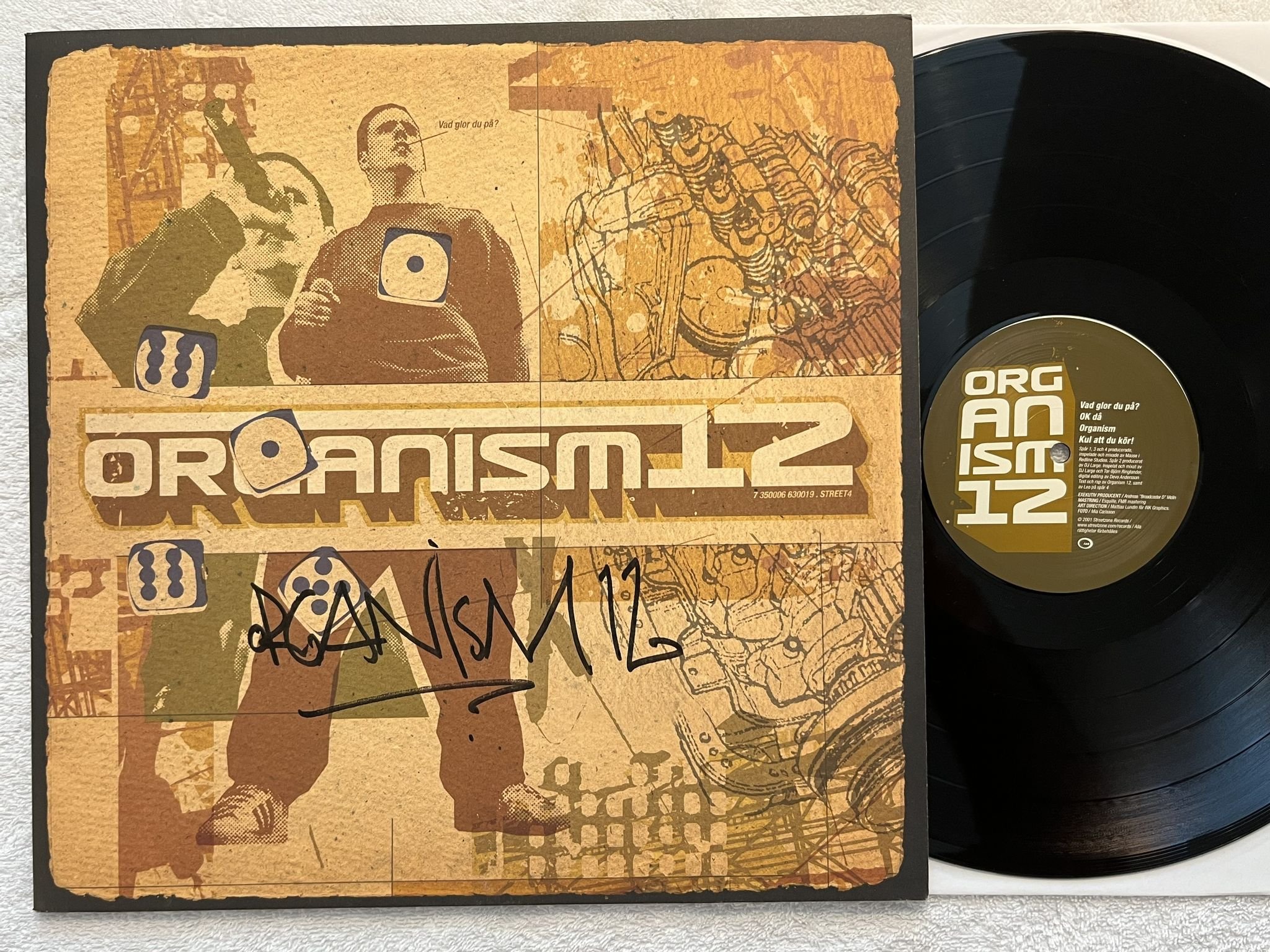 Omslagsbild för skivan ORGANISM 12 Vad Glor Du På? 12" 2001 Swe STREETZONE STREET04 ** SIGNERAD **