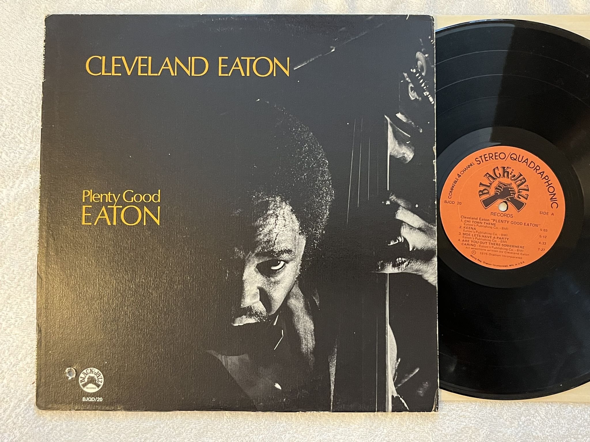 Omslagsbild för skivan CLEVELAND EATON Plenty Good Eaton LP -75 US black jazz BJQD/20 ** Jazz-Funk **