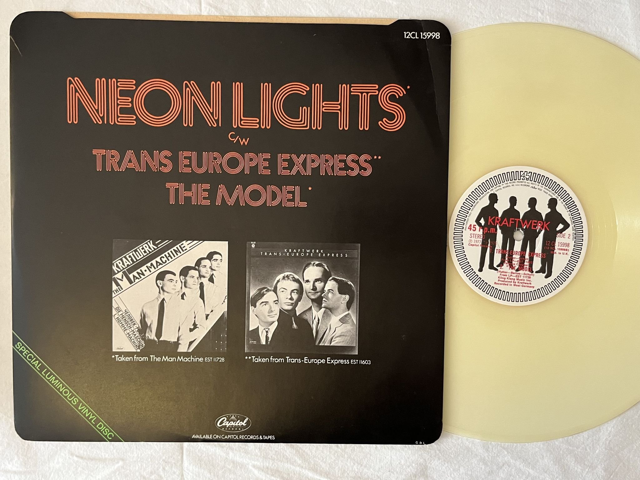 Omslagsbild för skivan KRAFTWERK neonlights 12" UK -78 CAPITOL 12CL 15998 ** Luminous vinyl **
