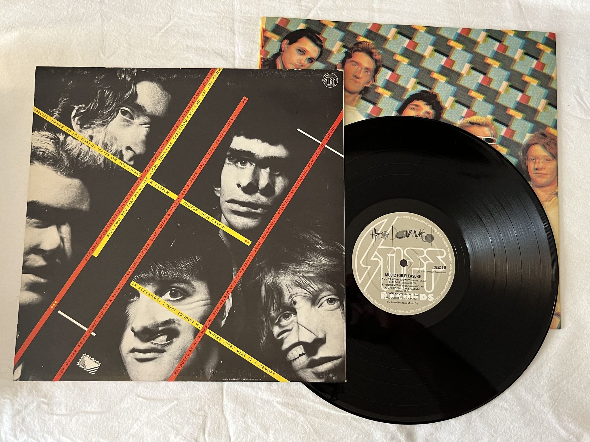 Omslagsbild för skivan THE DAMNED music for pleasure LP -77 UK STIFF SEEZ 5 *** PUNK ***