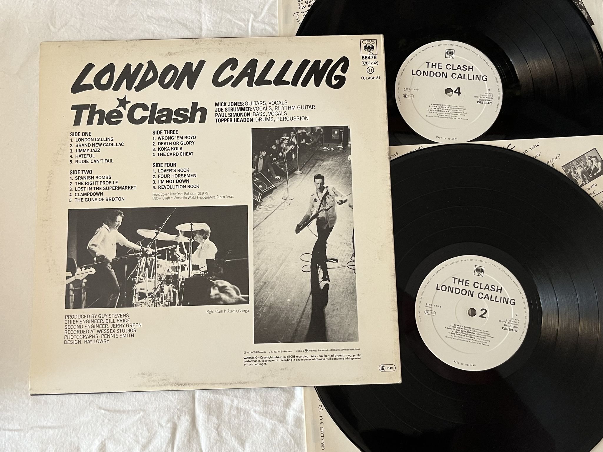 Omslagsbild för skivan THE CLASH London Calling 2xLP -79 Hol CBS 88478