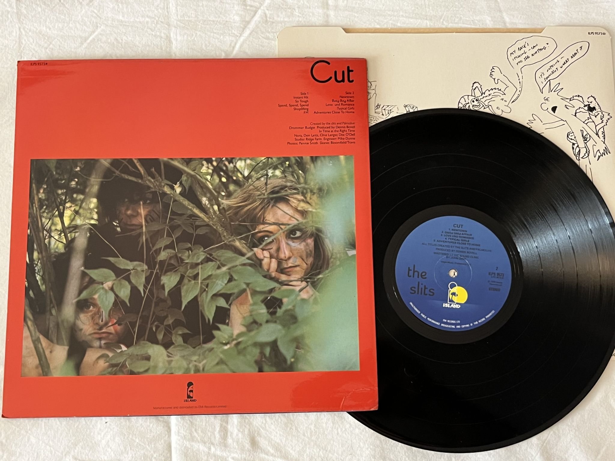 Omslagsbild för skivan THE SLITS Cut LP -79 UK ISLAND ILPS 9573 *** RARE POST-PUNK ***