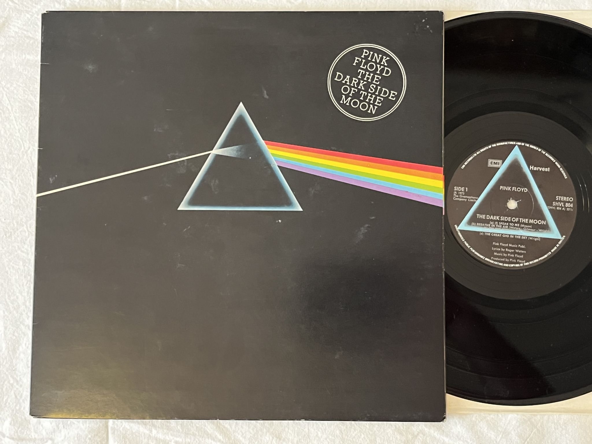 Omslagsbild för skivan PINK FLOYD dark side of the moon LP Swe HARVEST SHVL 804 *** COMPLETE ***