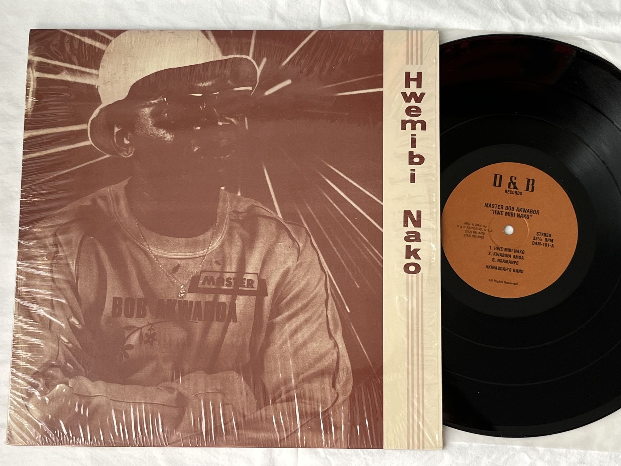 Omslagsbild för skivan Master Bob Akwaboa* – Hwemibi Nako LP US D&B DAM 101 *** AFRO BEAT FUNK ***