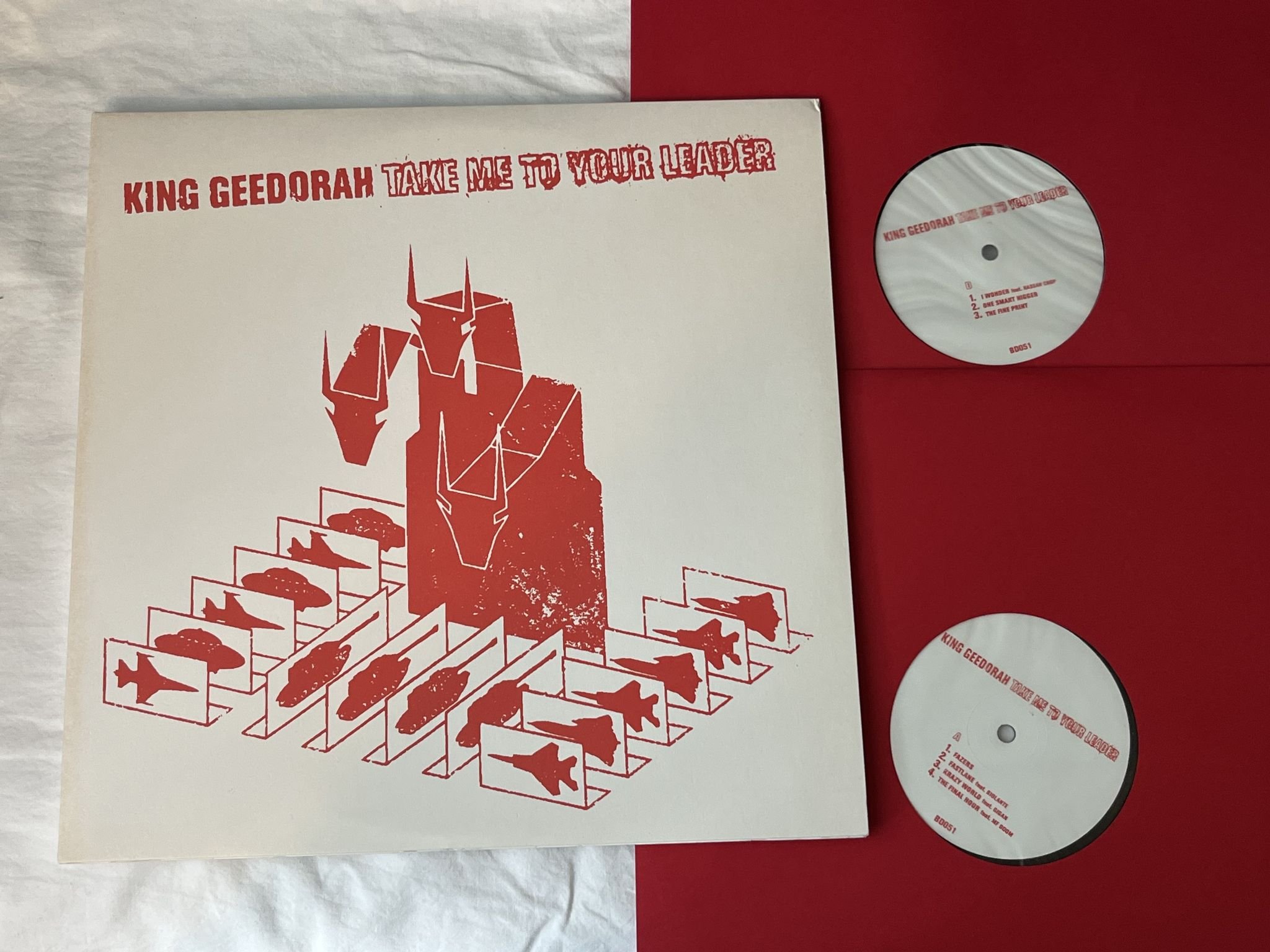 Omslagsbild för skivan KING GEEDORAH Take Me To Your Leader 2xLP 2013 UK BIG DADA BD051 ** HIP HOP **