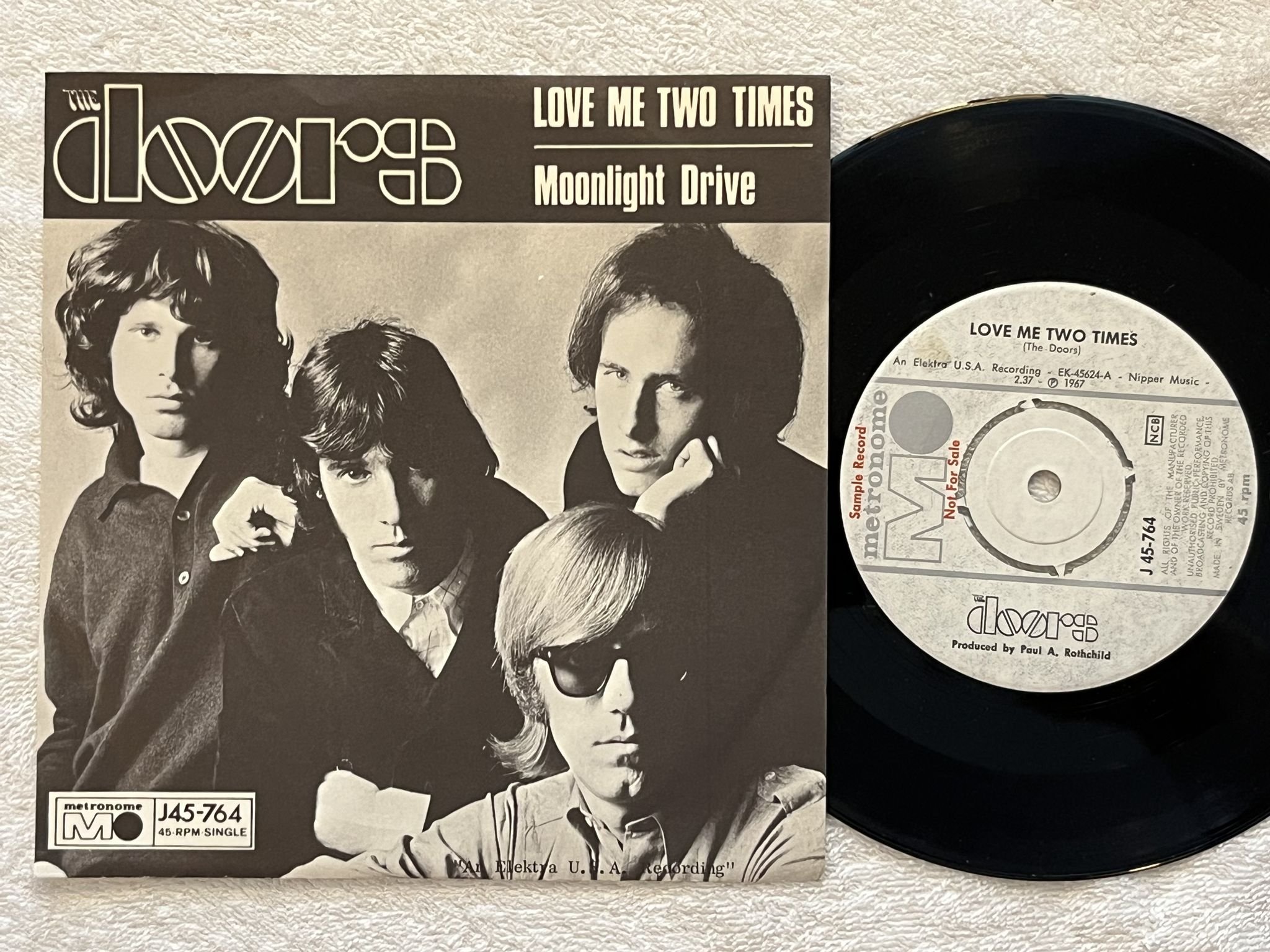 Omslagsbild för skivan THE DOORS love me two times 7" -67 Swe METRONOME J 45-764 *** Sample copy ***