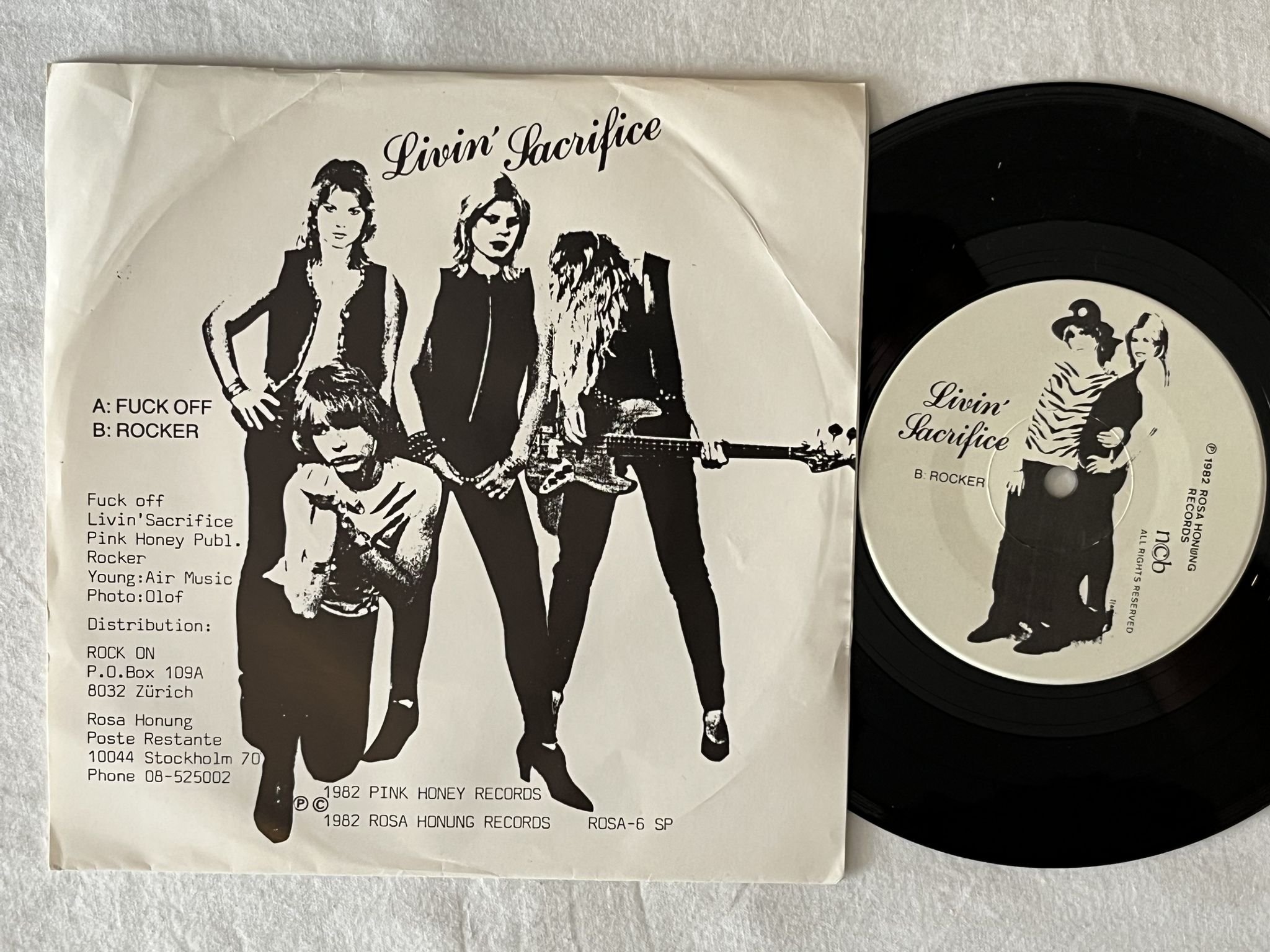 Omslagsbild för skivan LIVIN' SACRIFICE Fuck Off / Rocker 7" -82 Swe ROSA HONUNG ROSA 6-SP