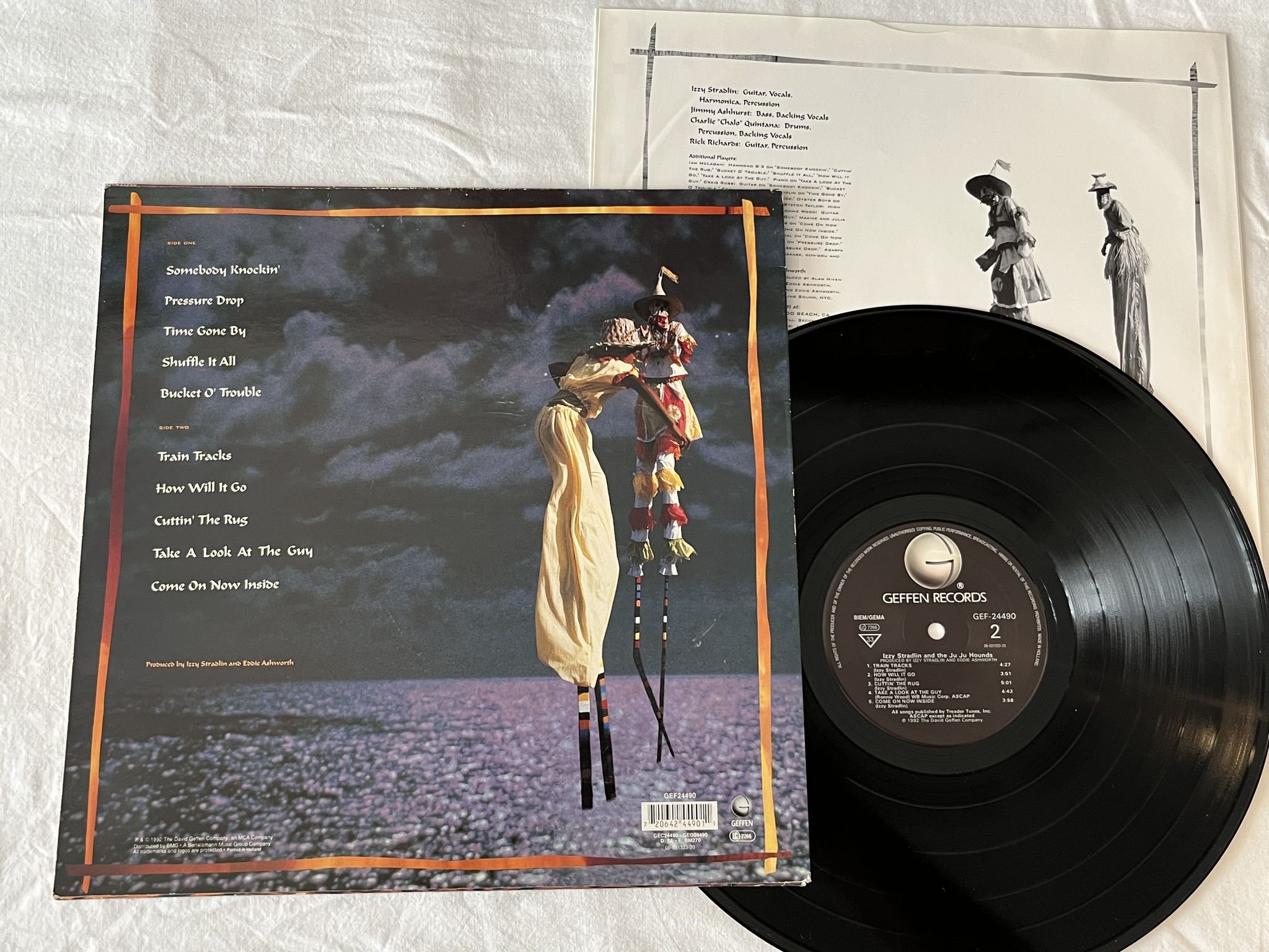 Omslagsbild för skivan Izzy Stradlin And The Ju Ju Hounds - s/t LP -92 Hol GEFFEN GEF24490