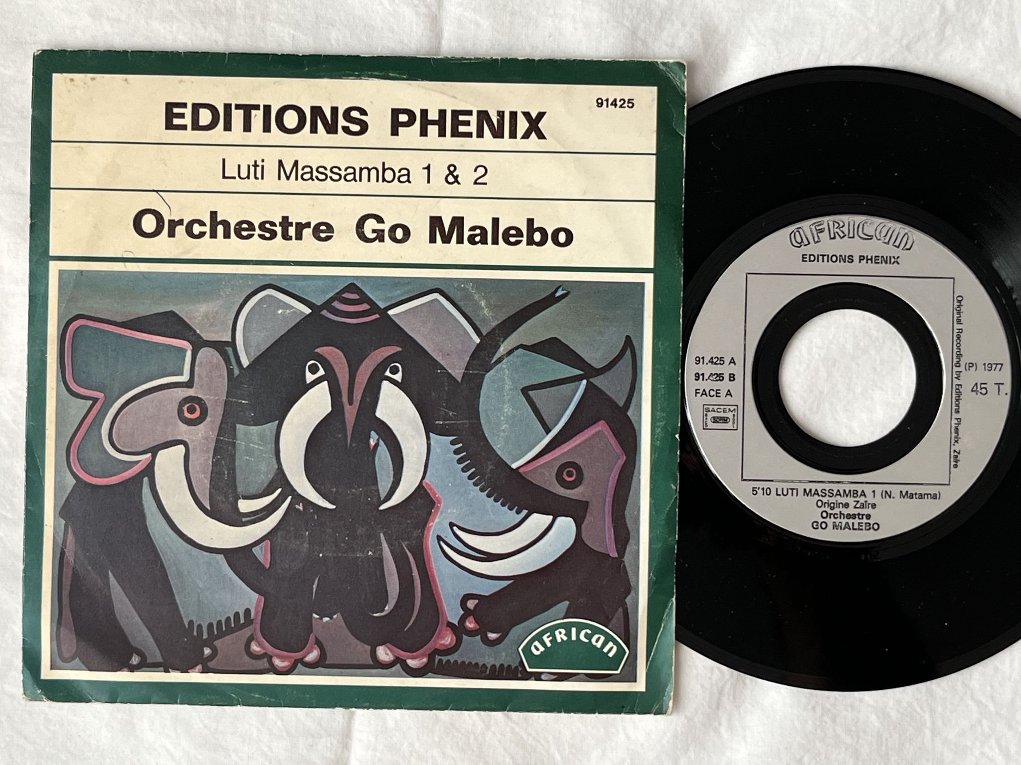 Omslagsbild för skivan Orchestre G.O Malebo – Luti Massamba 1 & 2 7" Fra -77 AFRICAN 91425 afro funk