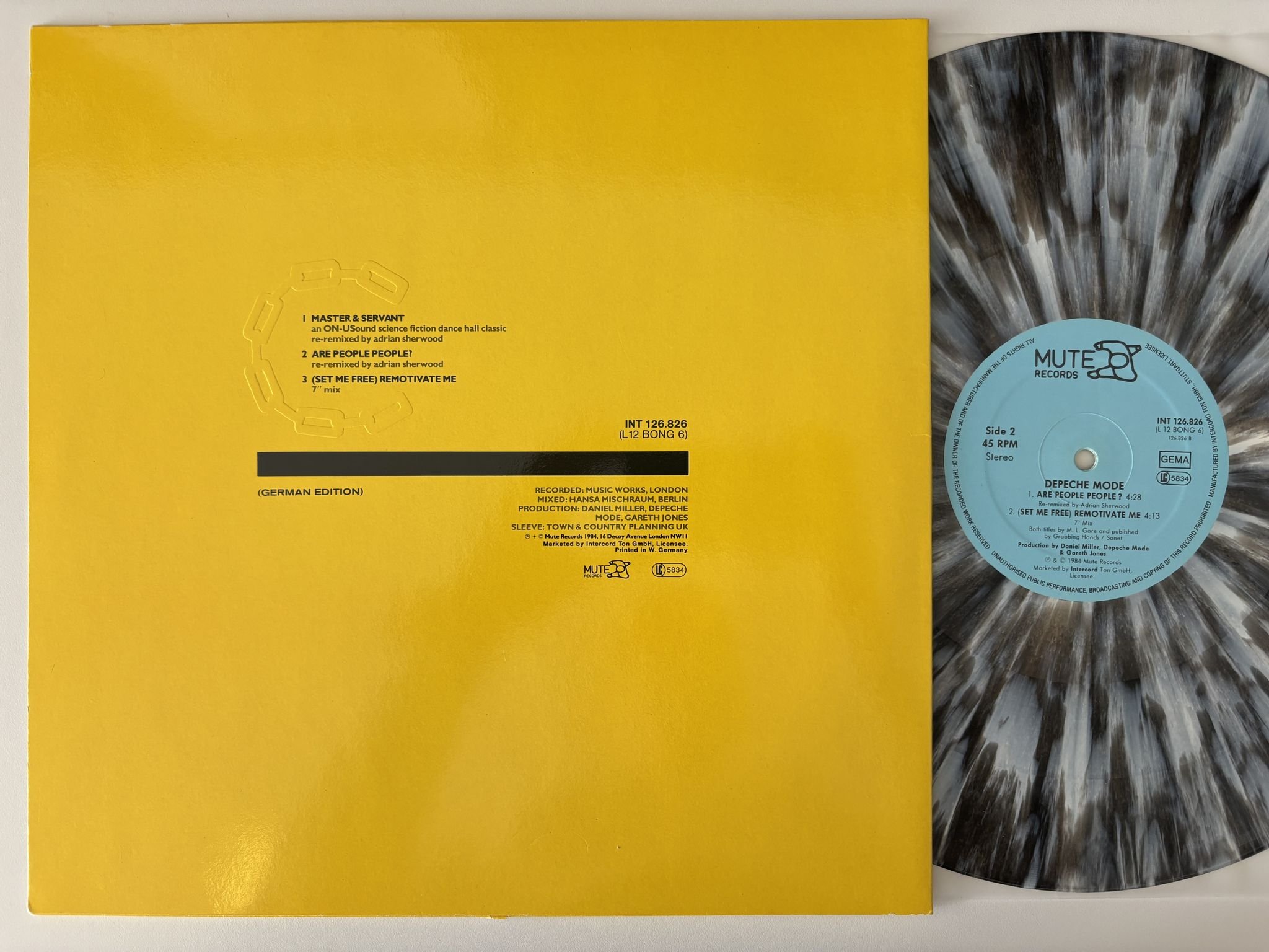 Omslagsbild för skivan DEPECHE MODE master and servant 12" 84 Ger MUTE INT 126826 ** Grey Marbled **