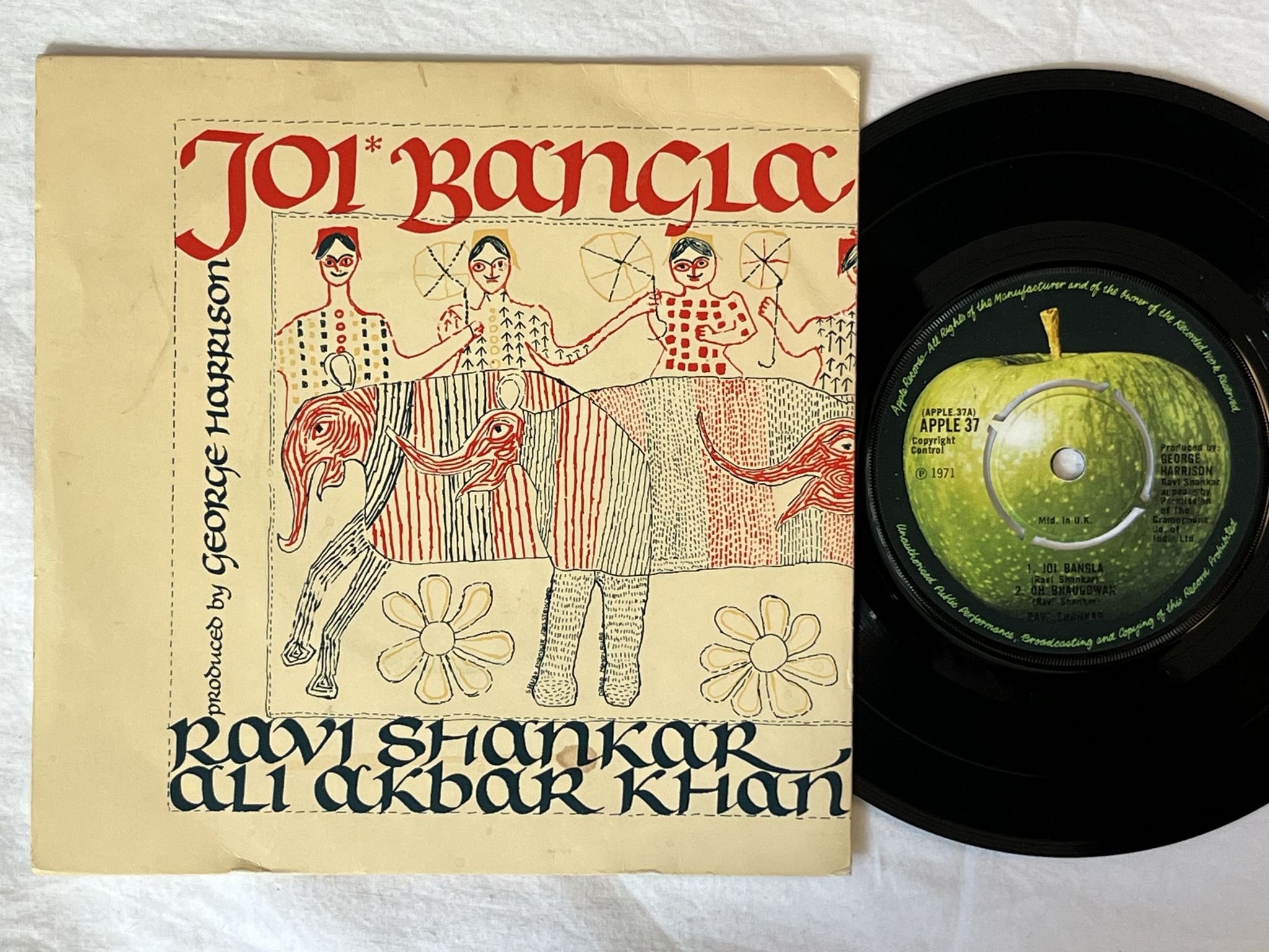 Omslagsbild för skivan RAVI SHANKAR joi bangla 7"ep -71 UK APPLE 37 *** RARE ***
