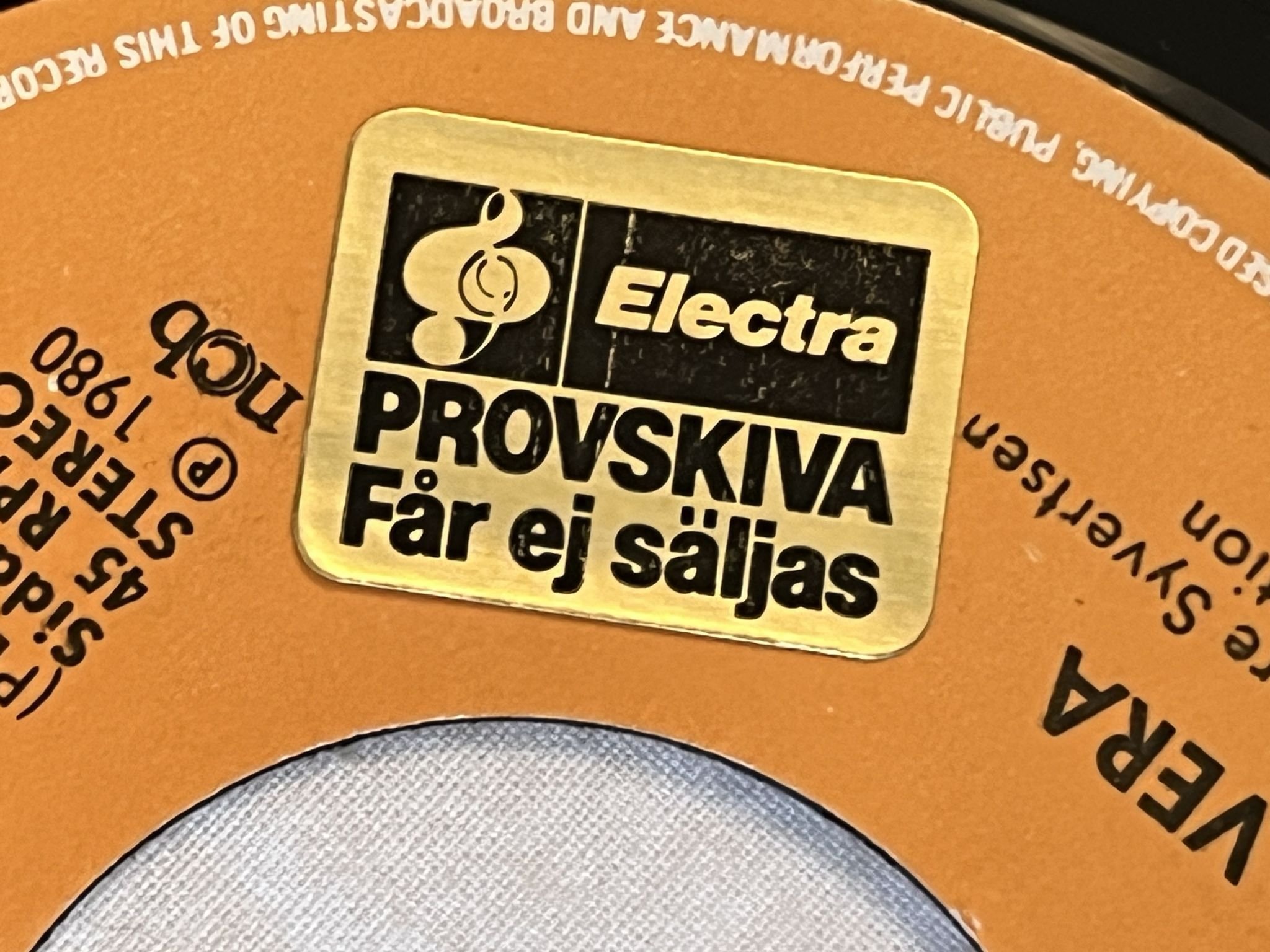 Omslagsbild för skivan PRIMA VERA det är Sverige som är bra 7" -80 Swe RCA PB 9400