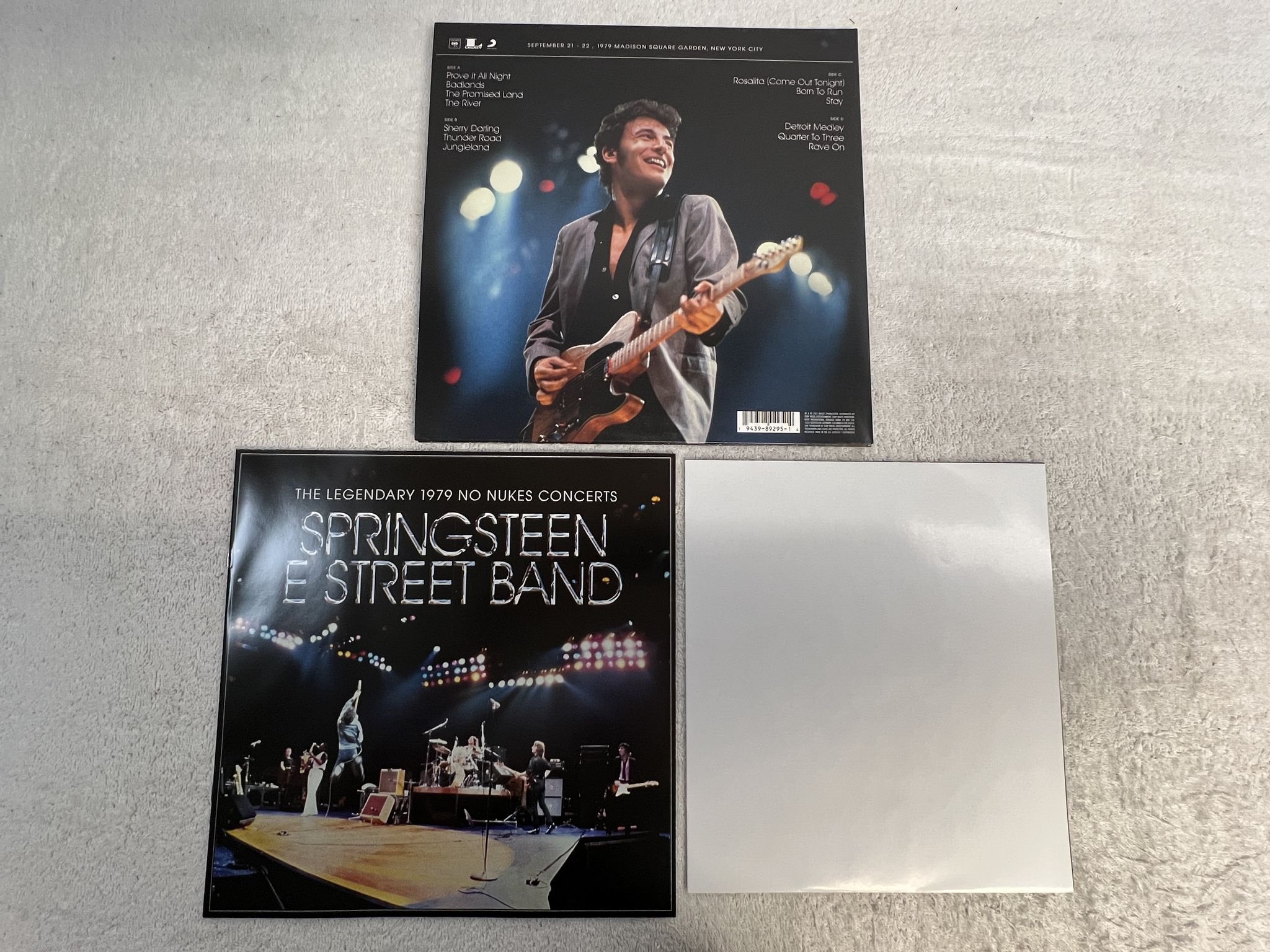 Omslagsbild för skivan JOHN FOGERTY 50 Year Trip Live At Red Rocks 2xLP 2019 BMG 4050538538113