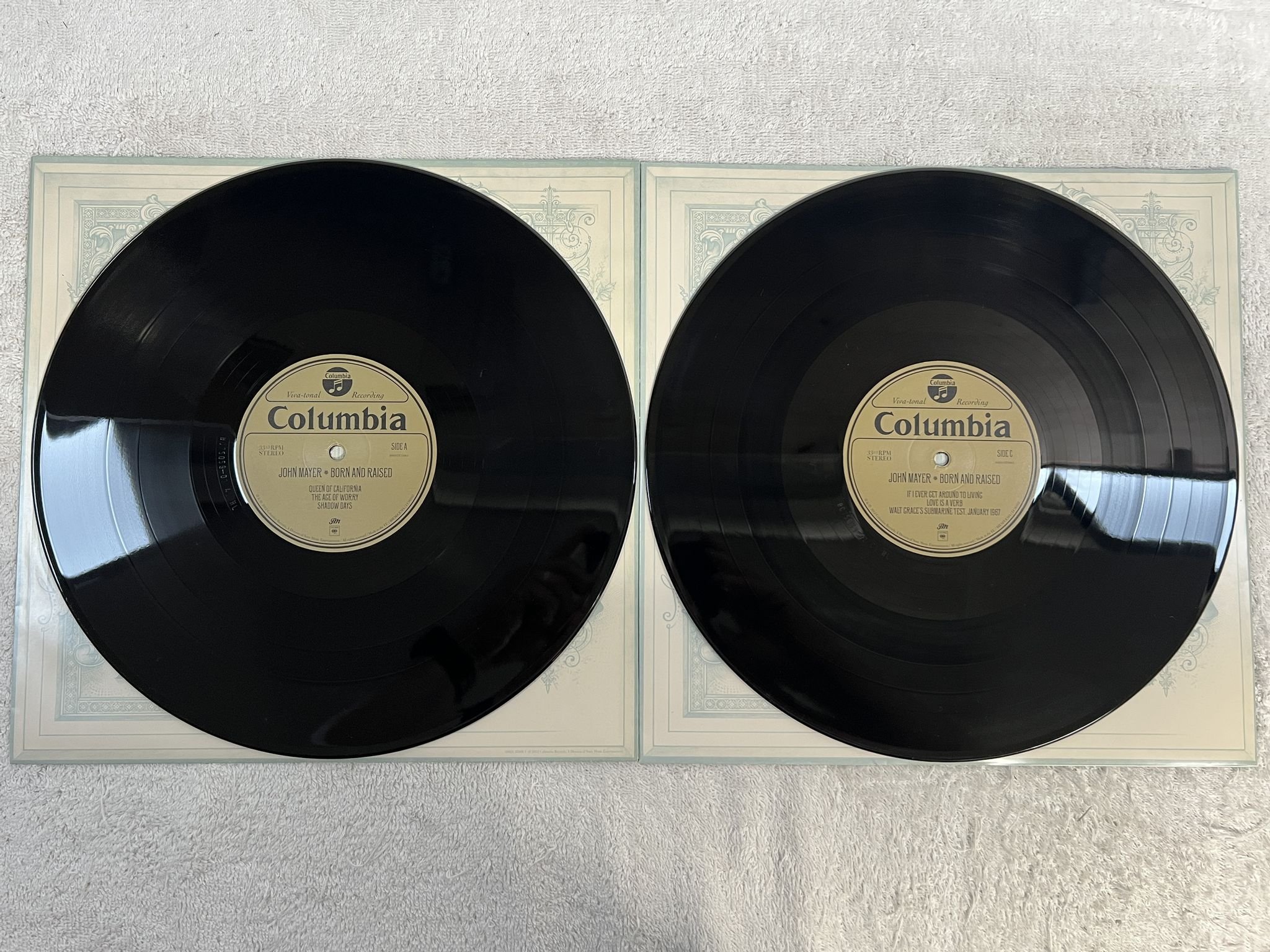 Omslagsbild för skivan JOHN MAYER Born And Raised 2xLP + CD 2012 COLUMBIA 886919760601