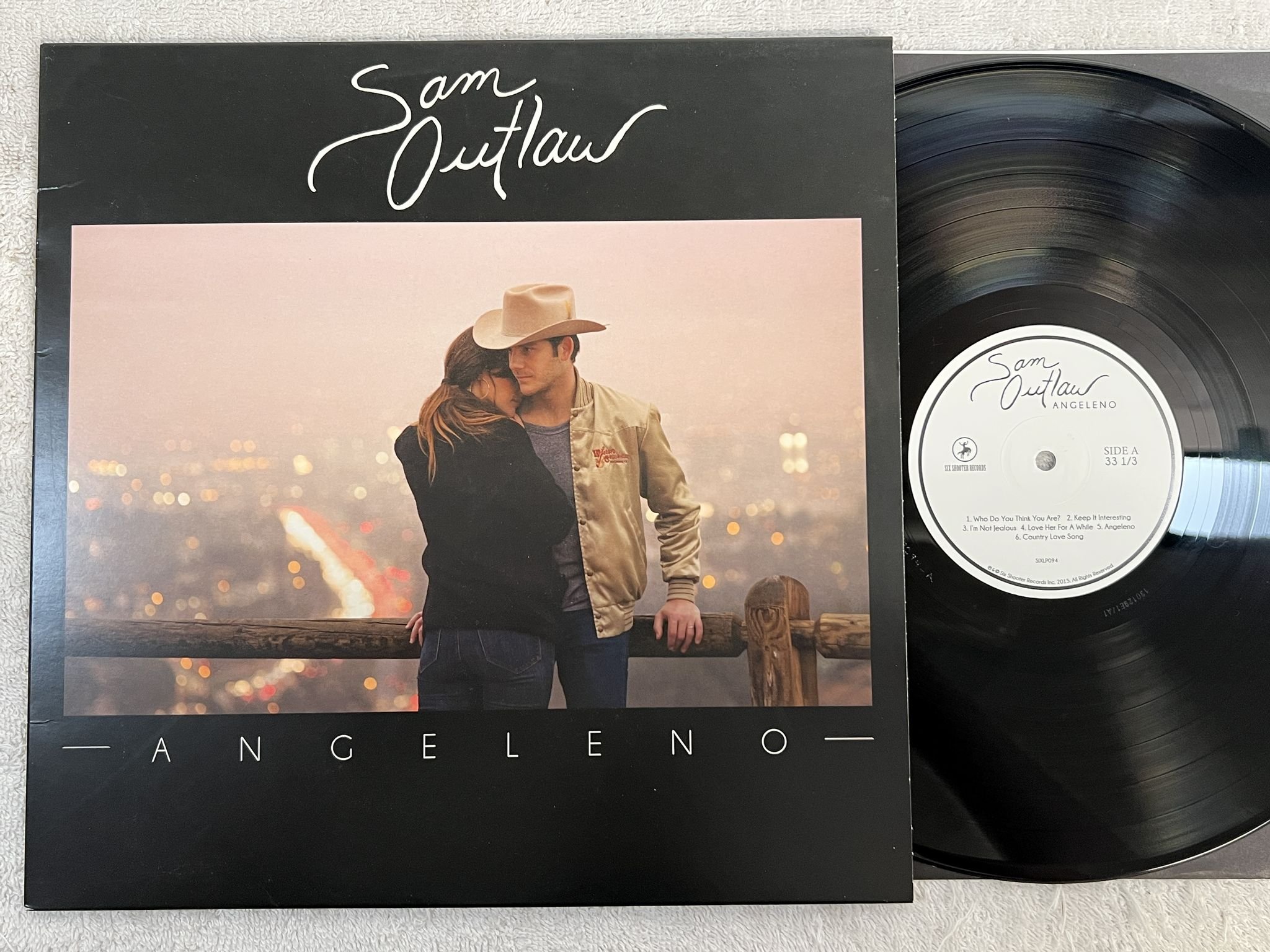 Omslagsbild för skivan SAM OUTLAW Angeleno LP 2015 SIX SHOOTER SIXLP094
