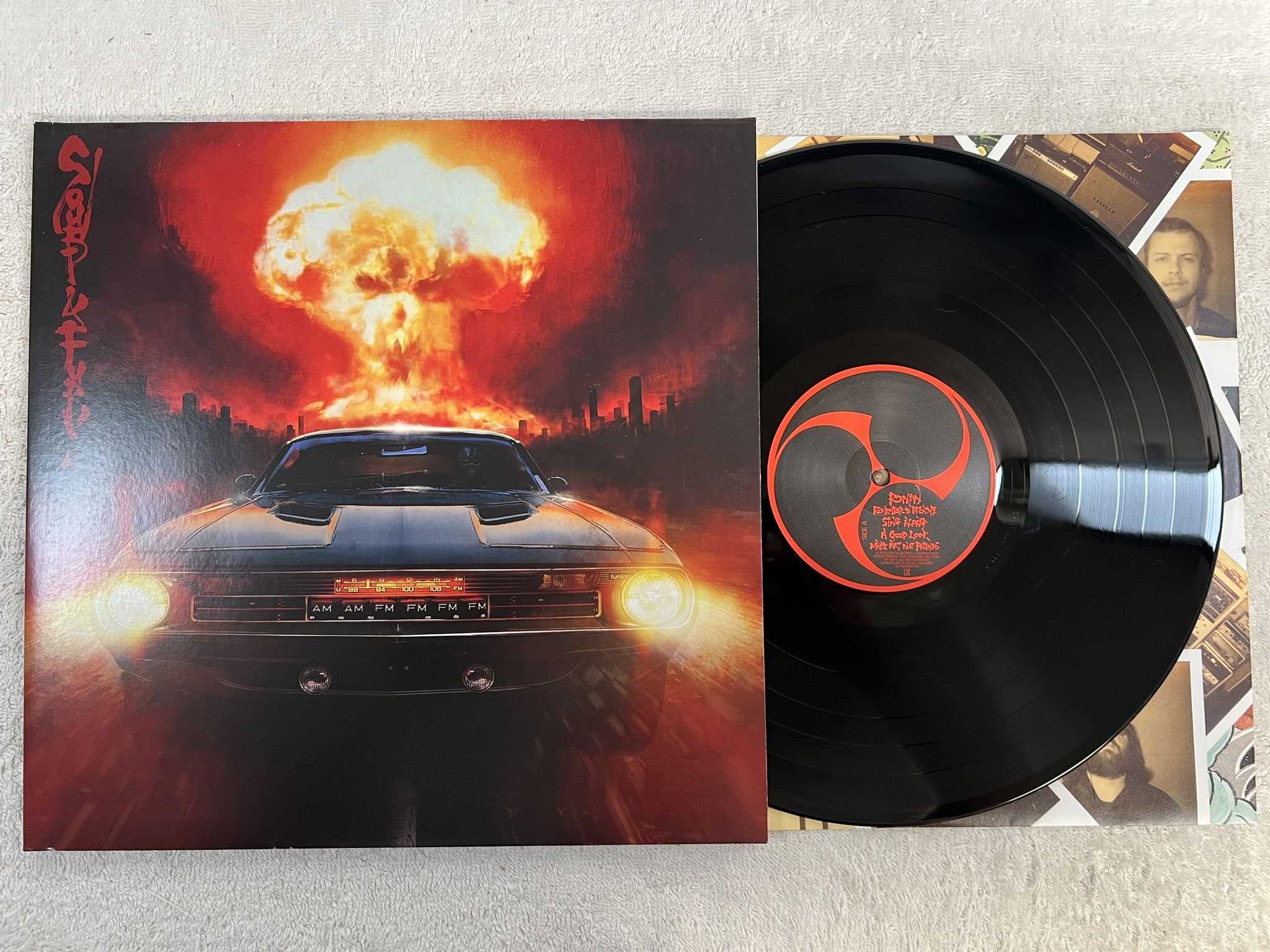 Omslagsbild för skivan STURGILL SIMPSON Sound & Fury LP 2019 ELEKTRA 0075678651786