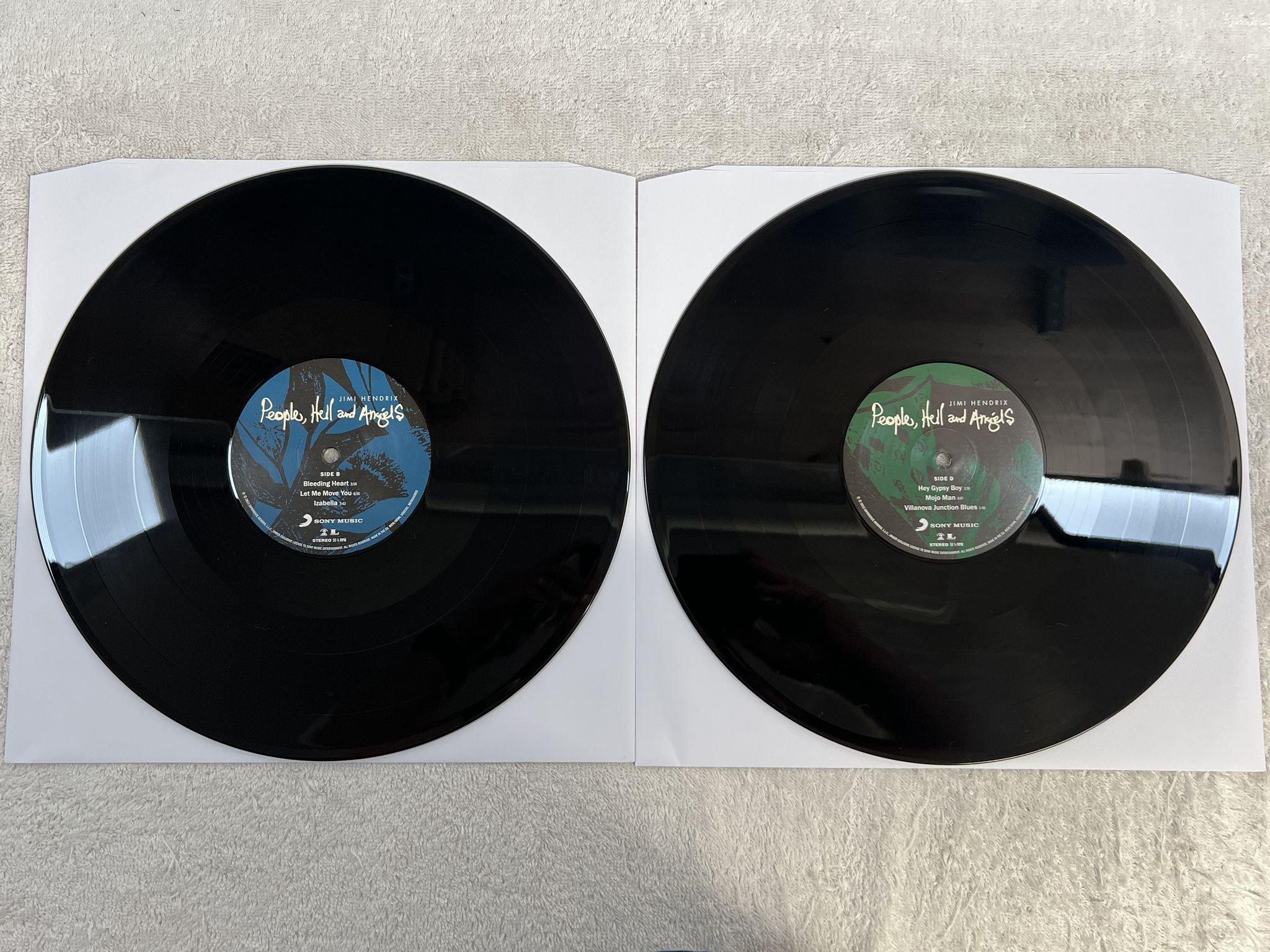 Omslagsbild för skivan JIMI HENDRIX People, Hell And Angels 2xLP 2013 SONY MUSIC 88765442851