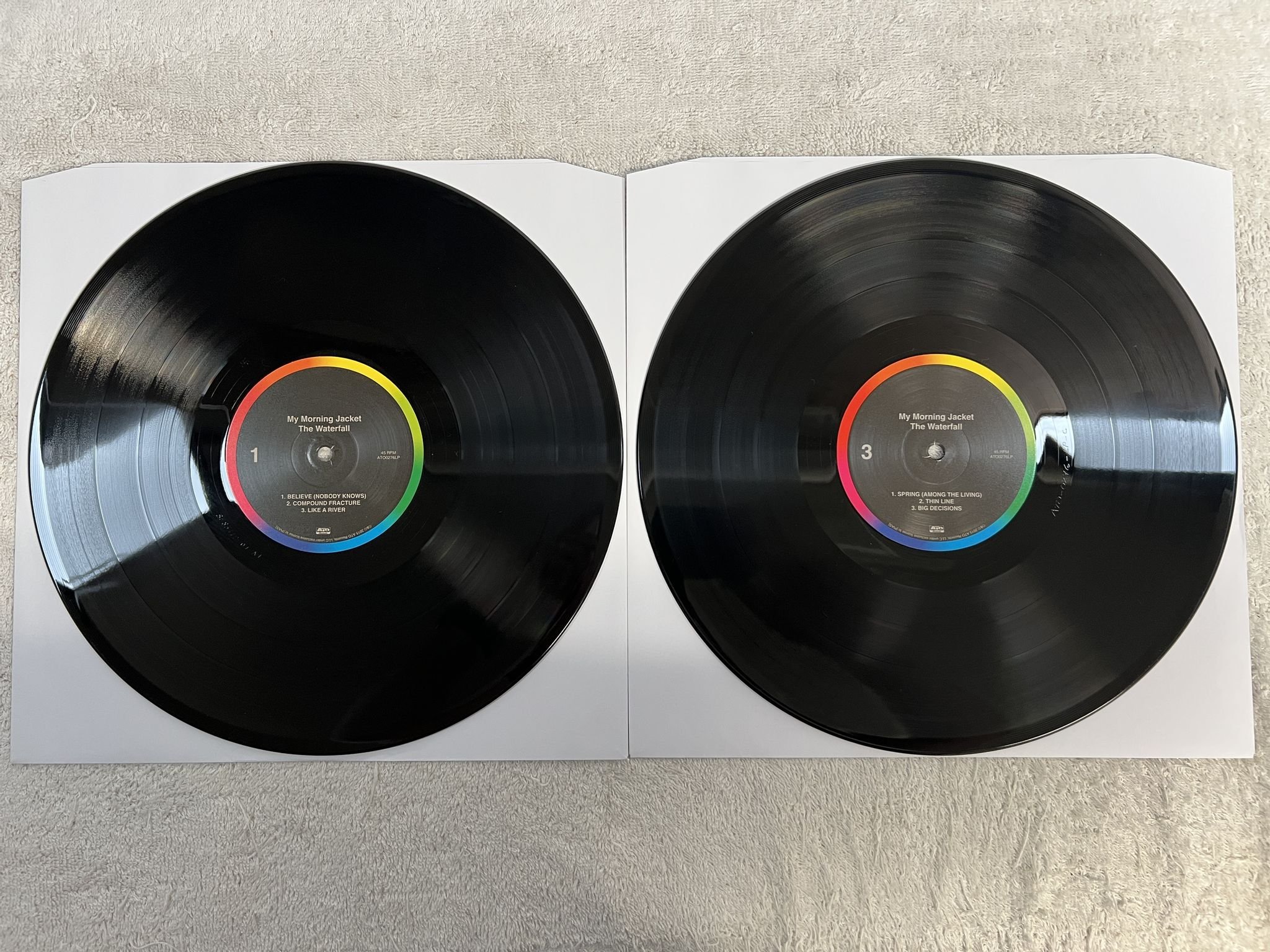 Omslagsbild för skivan MY MORNING JACKET the waterfall 2xLP 2015 ATO ATO0276LP