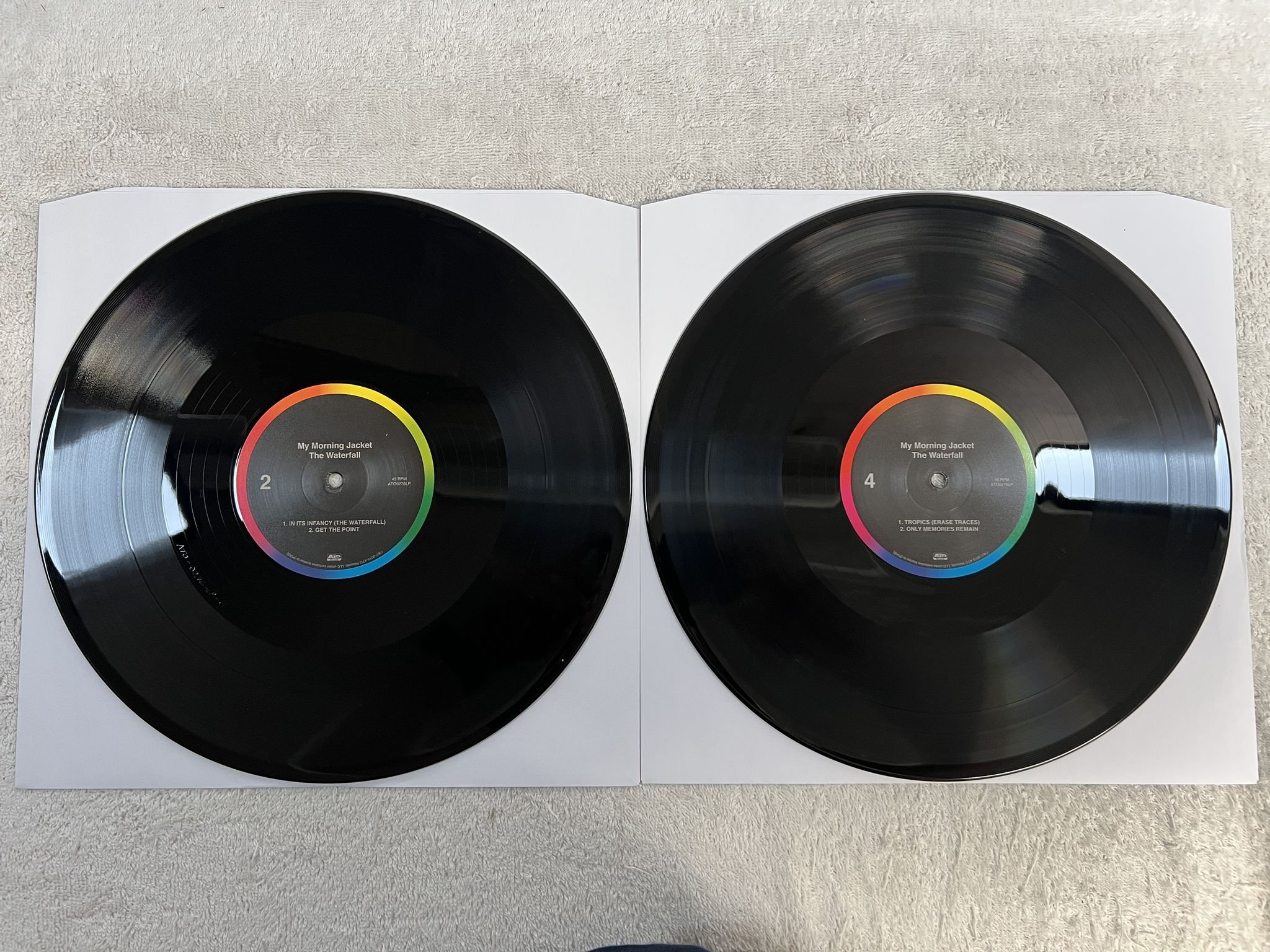 Omslagsbild för skivan MY MORNING JACKET the waterfall 2xLP 2015 ATO ATO0276LP