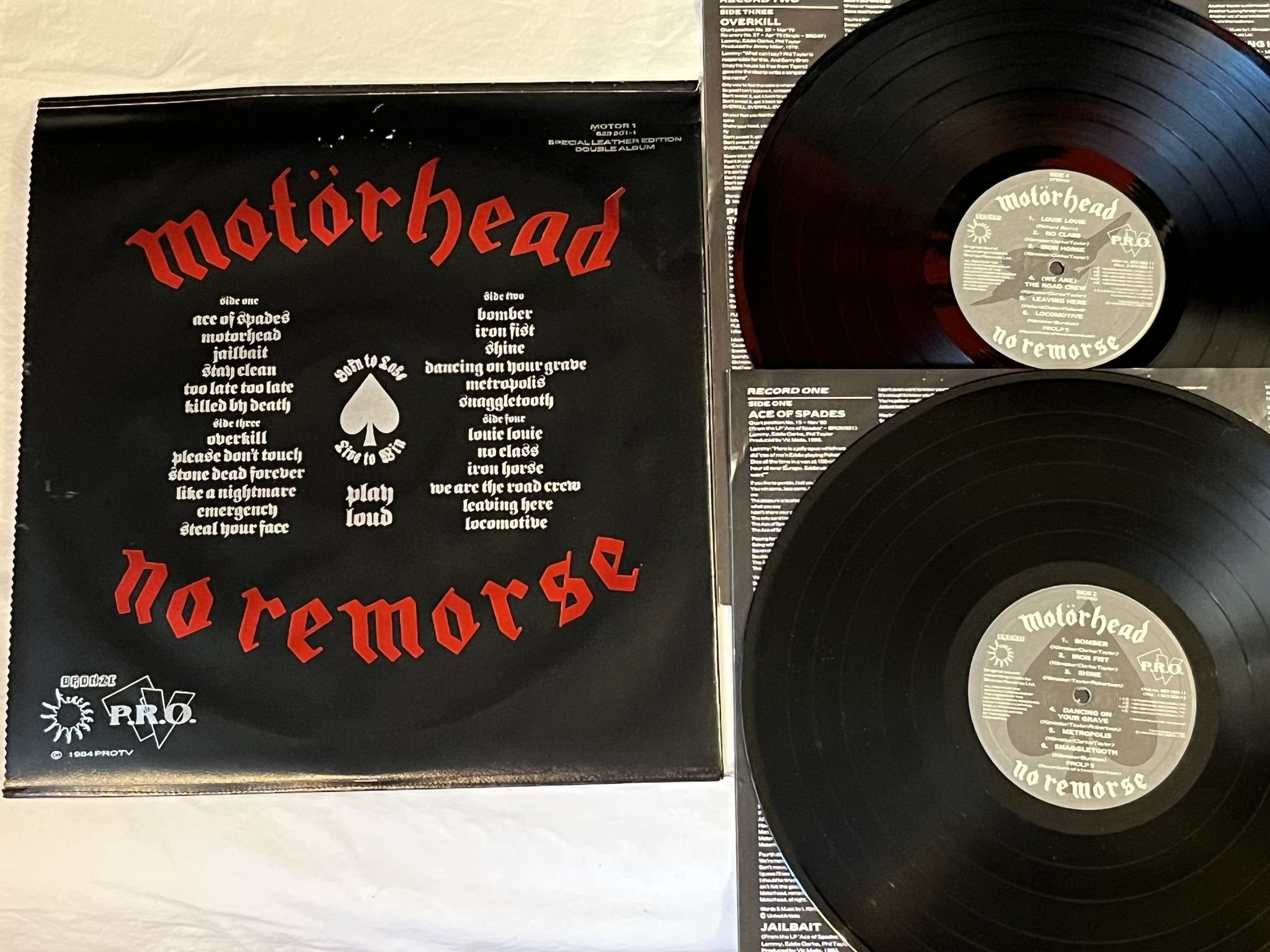 Omslagsbild för skivan MOTÖRHEAD no remorse 2xLP -84 UK BRONZE 823 301-1 *** LEATHER SLEEVE ***