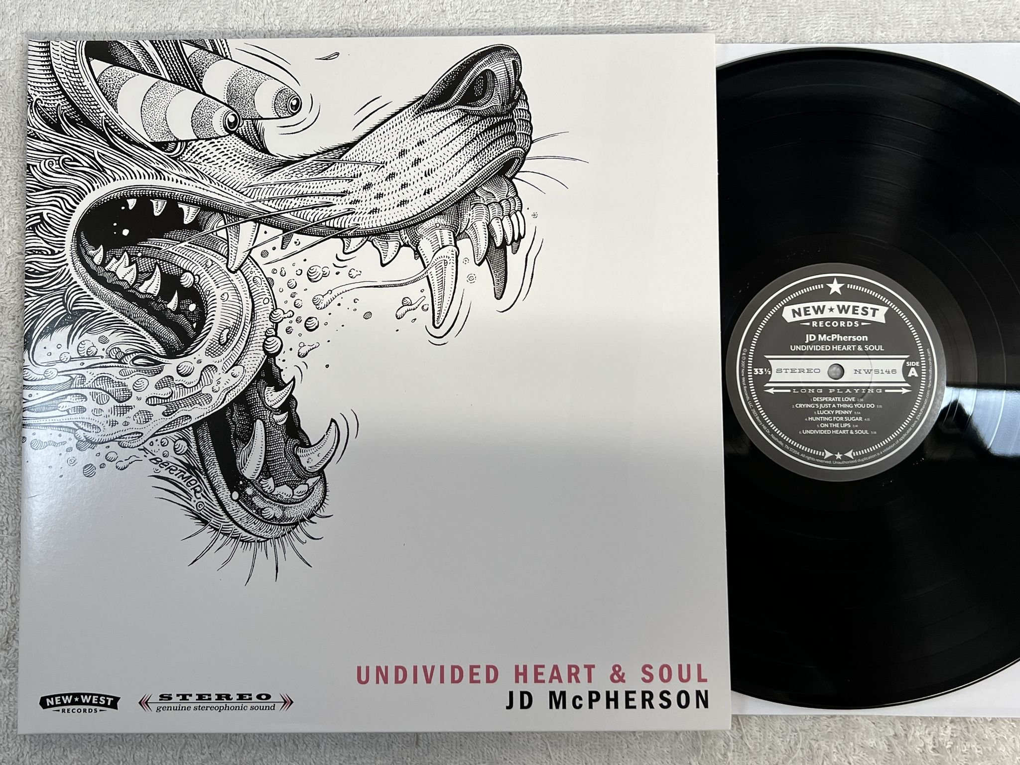 Omslagsbild för skivan JD McPHERSON Undivided Heart & Soul LP 2017 new west NW5146
