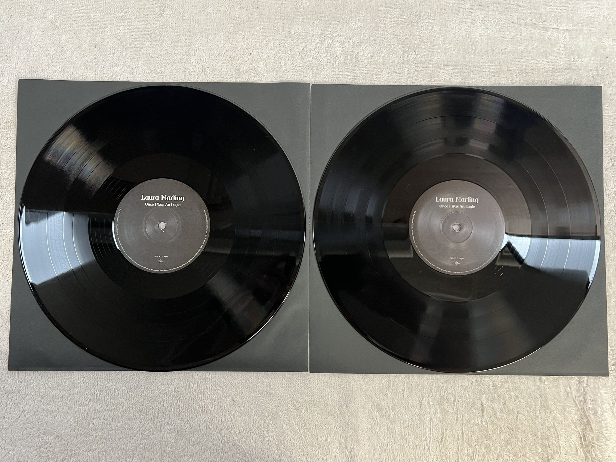 Omslagsbild för skivan LAURA MARLING Once I Was An Eagle 2xLP 2013 VIRGIN 00602537358632