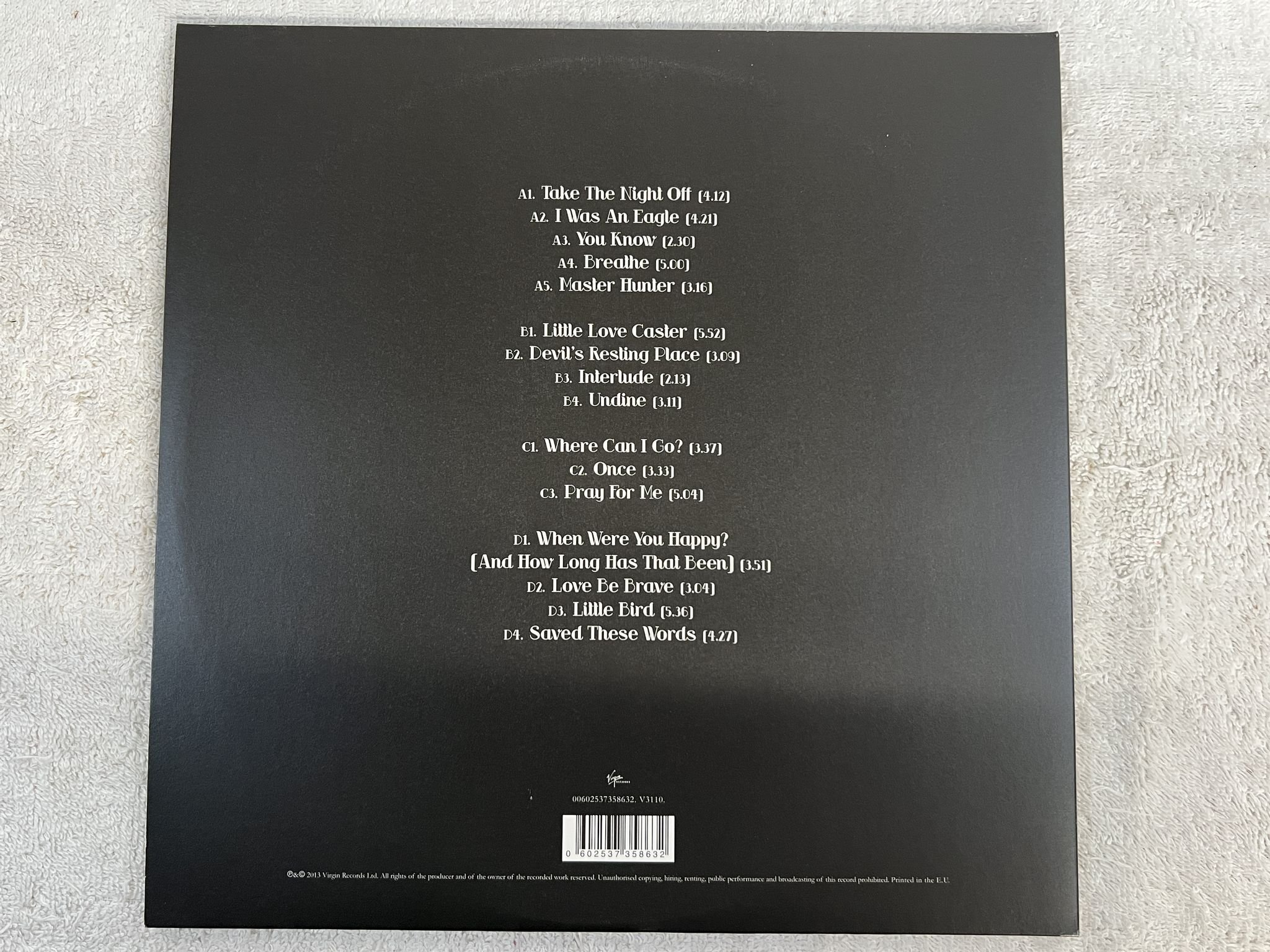 Omslagsbild för skivan LAURA MARLING Once I Was An Eagle 2xLP 2013 VIRGIN 00602537358632