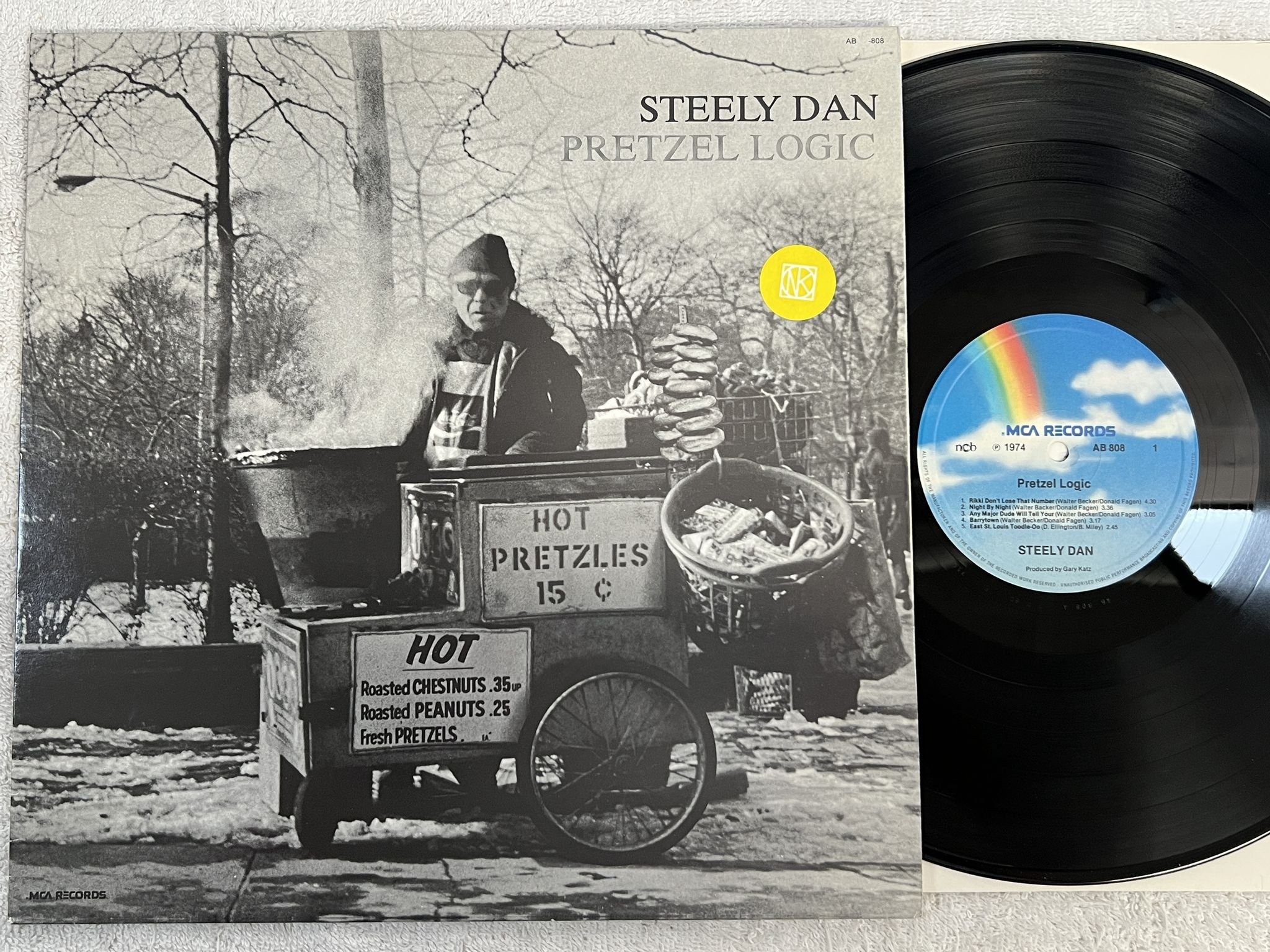 Omslagsbild för skivan STEELY DAN pretzel logic LP re NCB MCA AB 808
