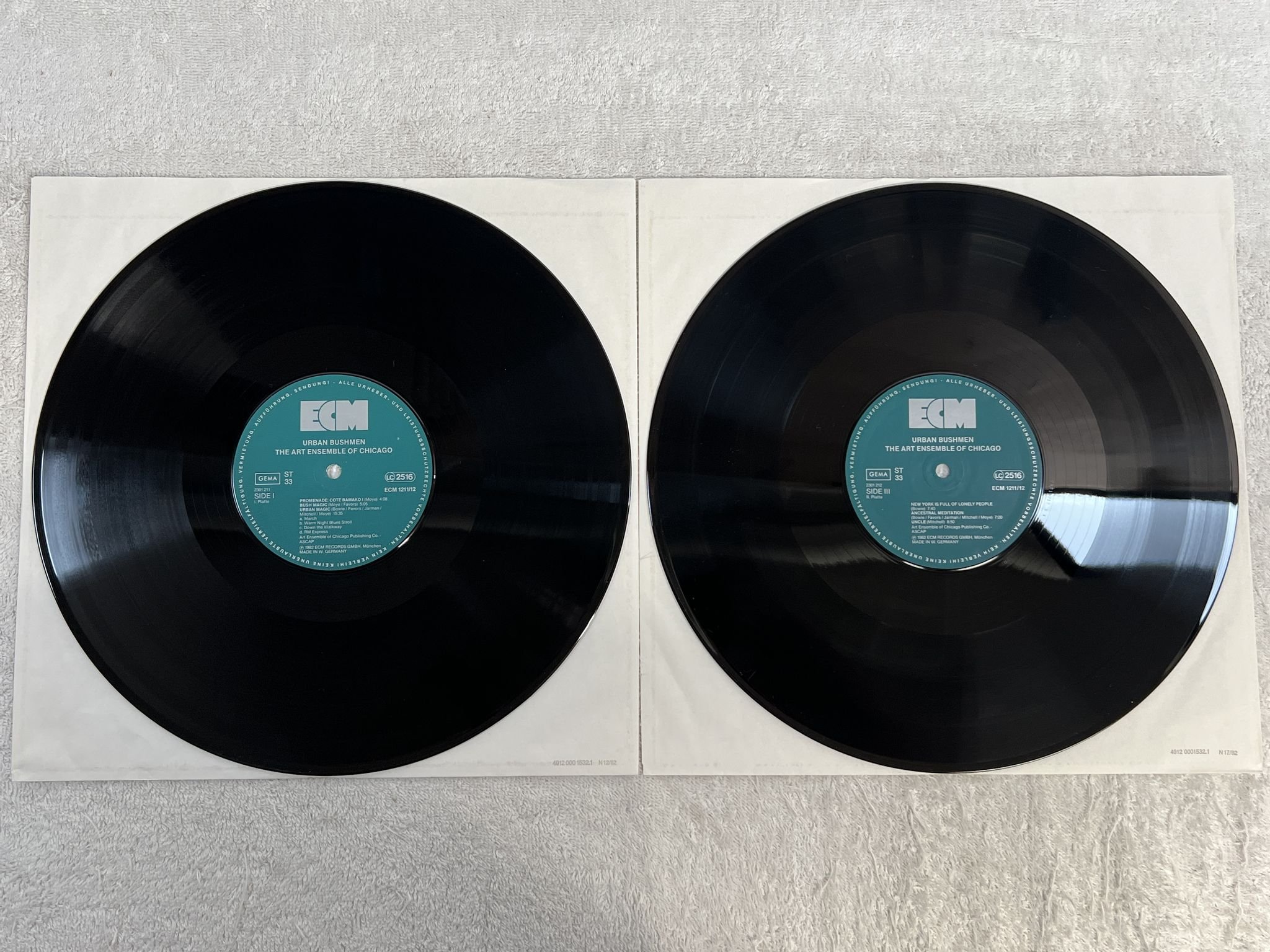 Omslagsbild för skivan The Art Ensemble Of Chicago – Urban Bushmen 2xLP -82 ECM ECM 1211/12