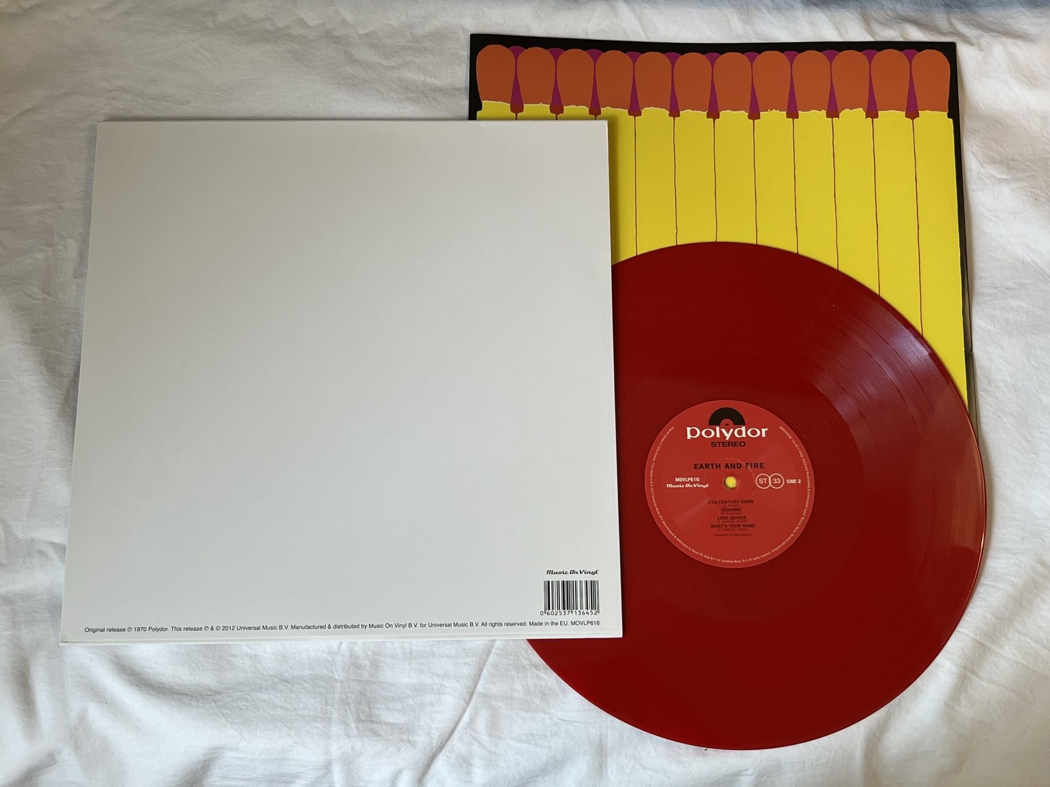 Omslagsbild för skivan EARTH AND FIRE s/t LP 2012 re MUSIC ON VINYL MOVLP616 ** PSYCH ROCK **