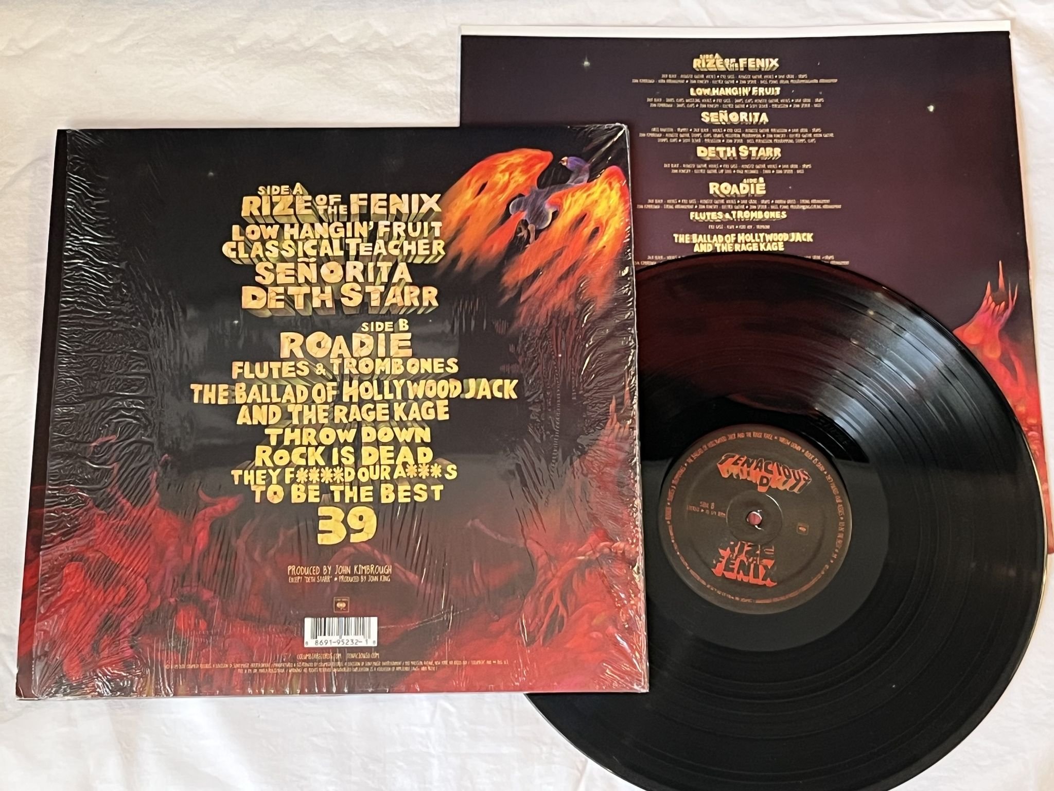 Omslagsbild för skivan TENACIOUS D Rize Of The Fenix LP 2012 US COLUMBIA 88691952321 *** POSTER ***